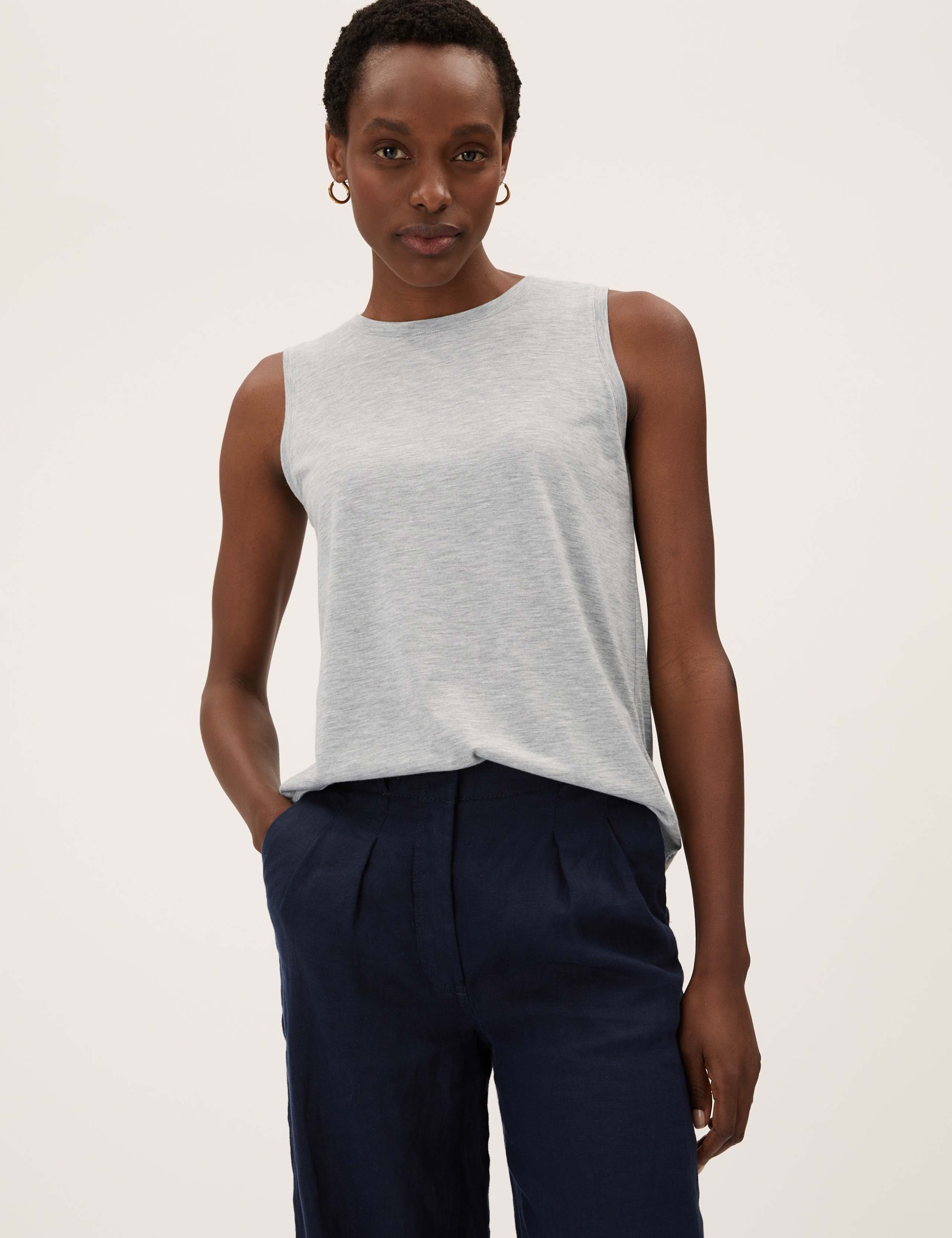 Crew Neck Relaxed Sleeveless Tank Top 4 of 5