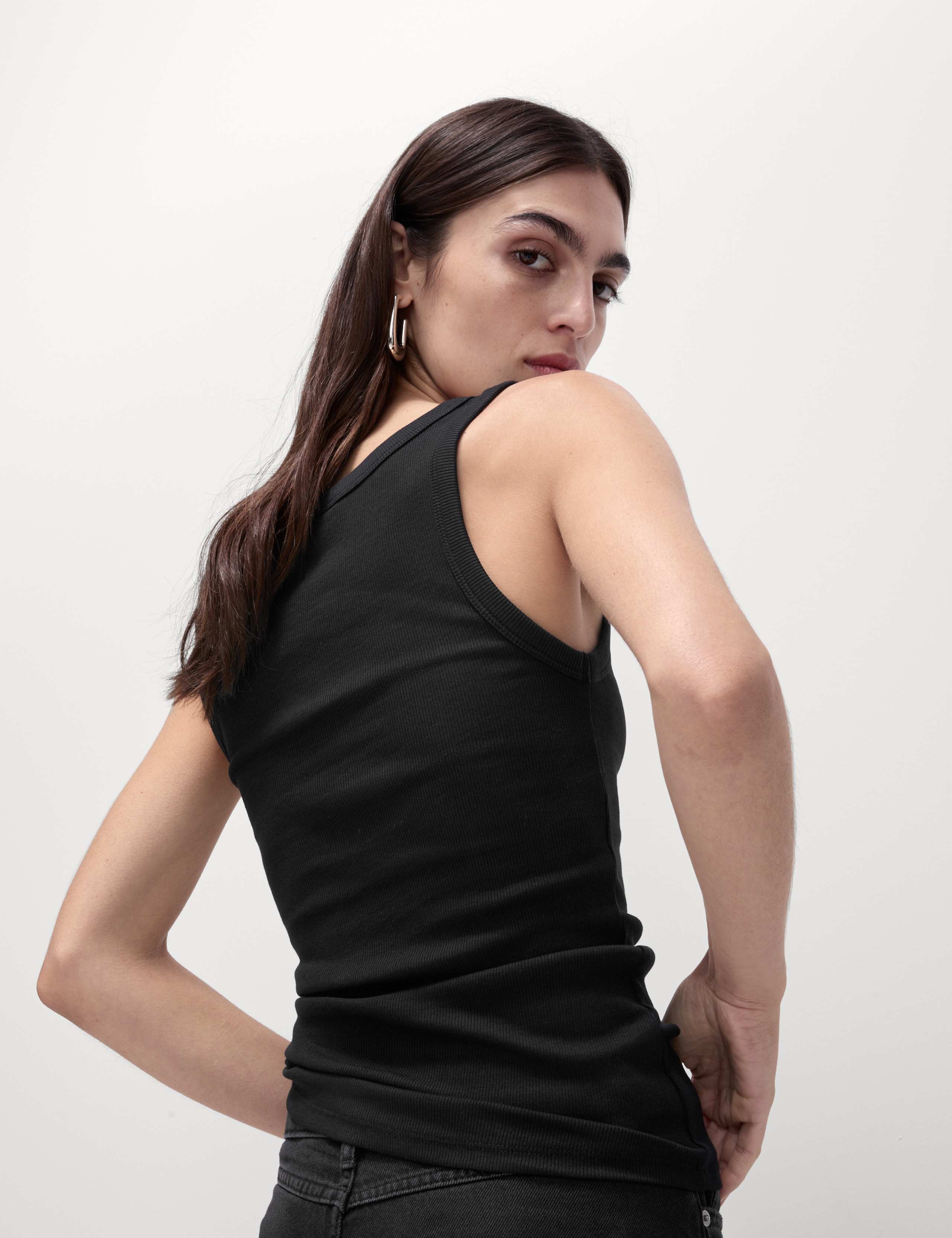 2pk Cotton Rich Ribbed Vests 4 of 6