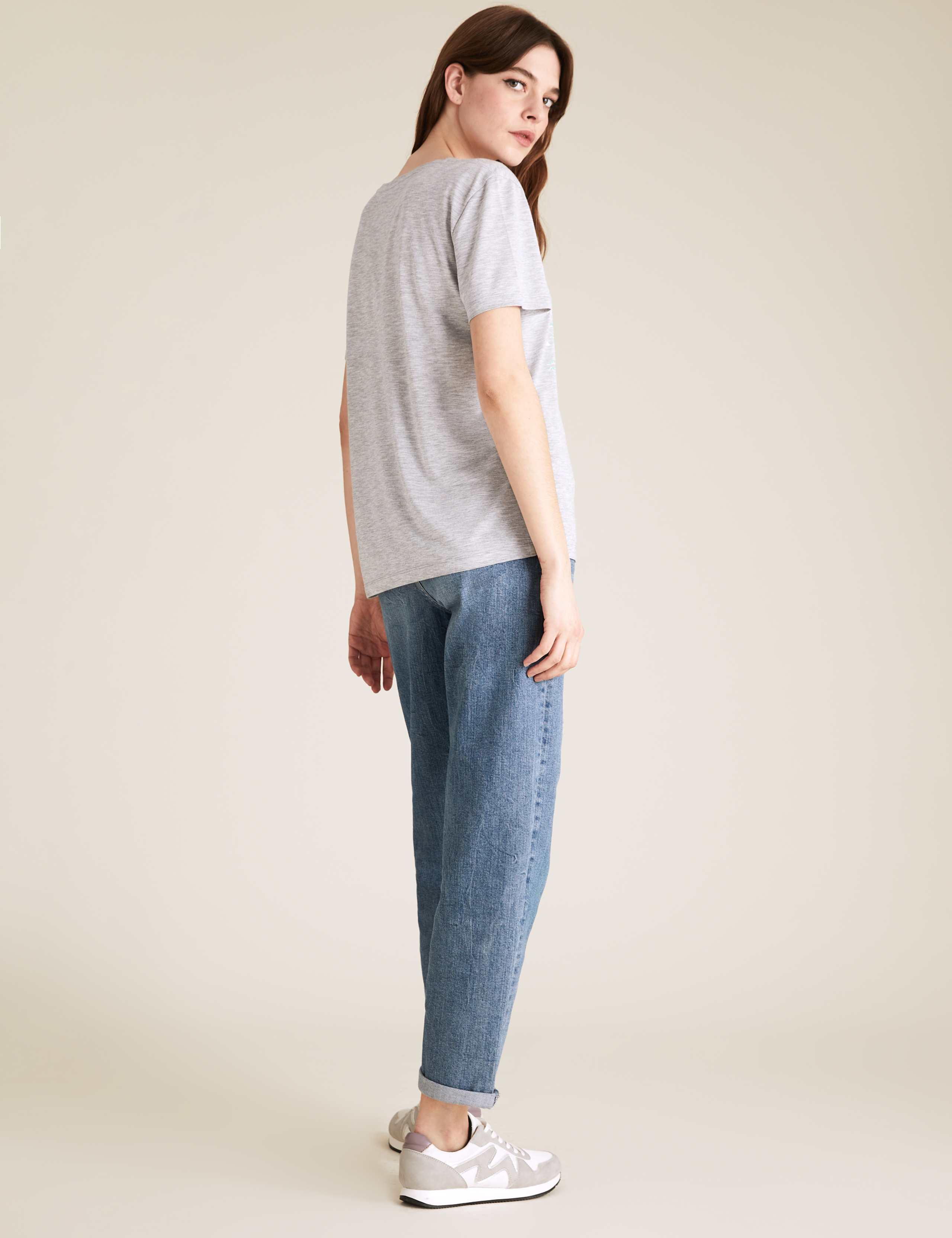 Wow Slogan Crew Neck Relaxed T-Shirt 4 of 4