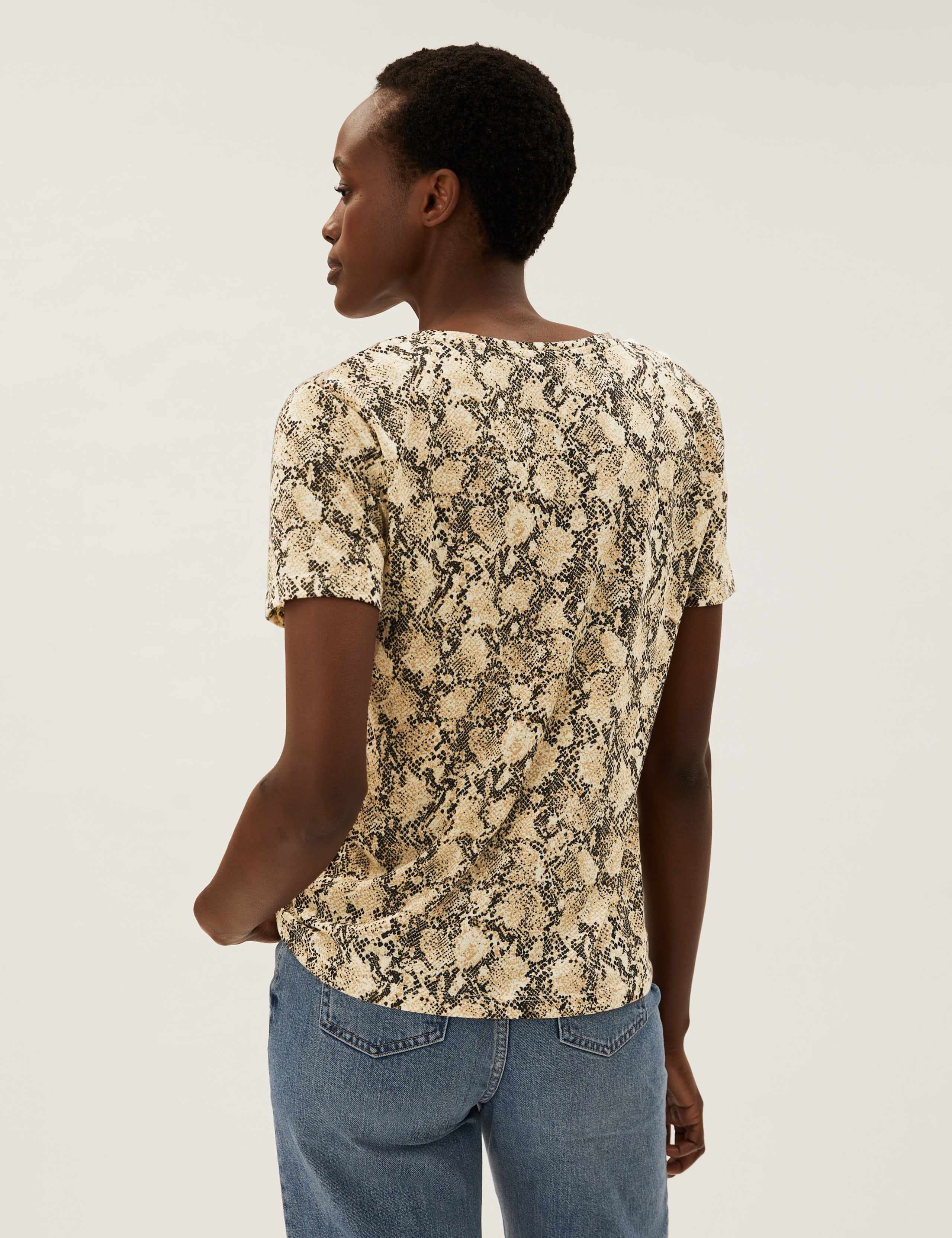 Animal Print Crew Neck Relaxed T-Shirt 3 of 4