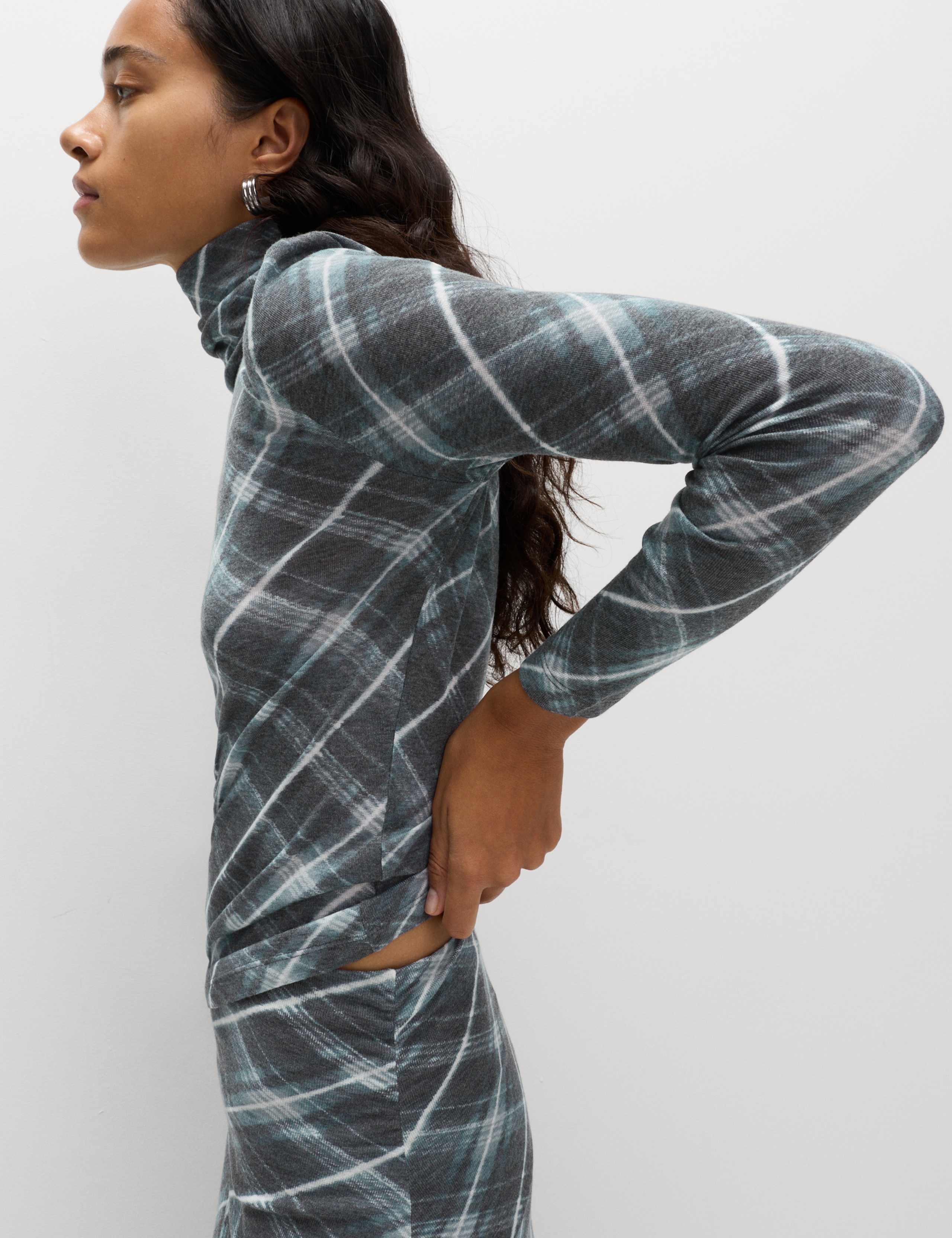 Funnel Neck Long Sleeve Slim Fit Top with Wool 3 of 6