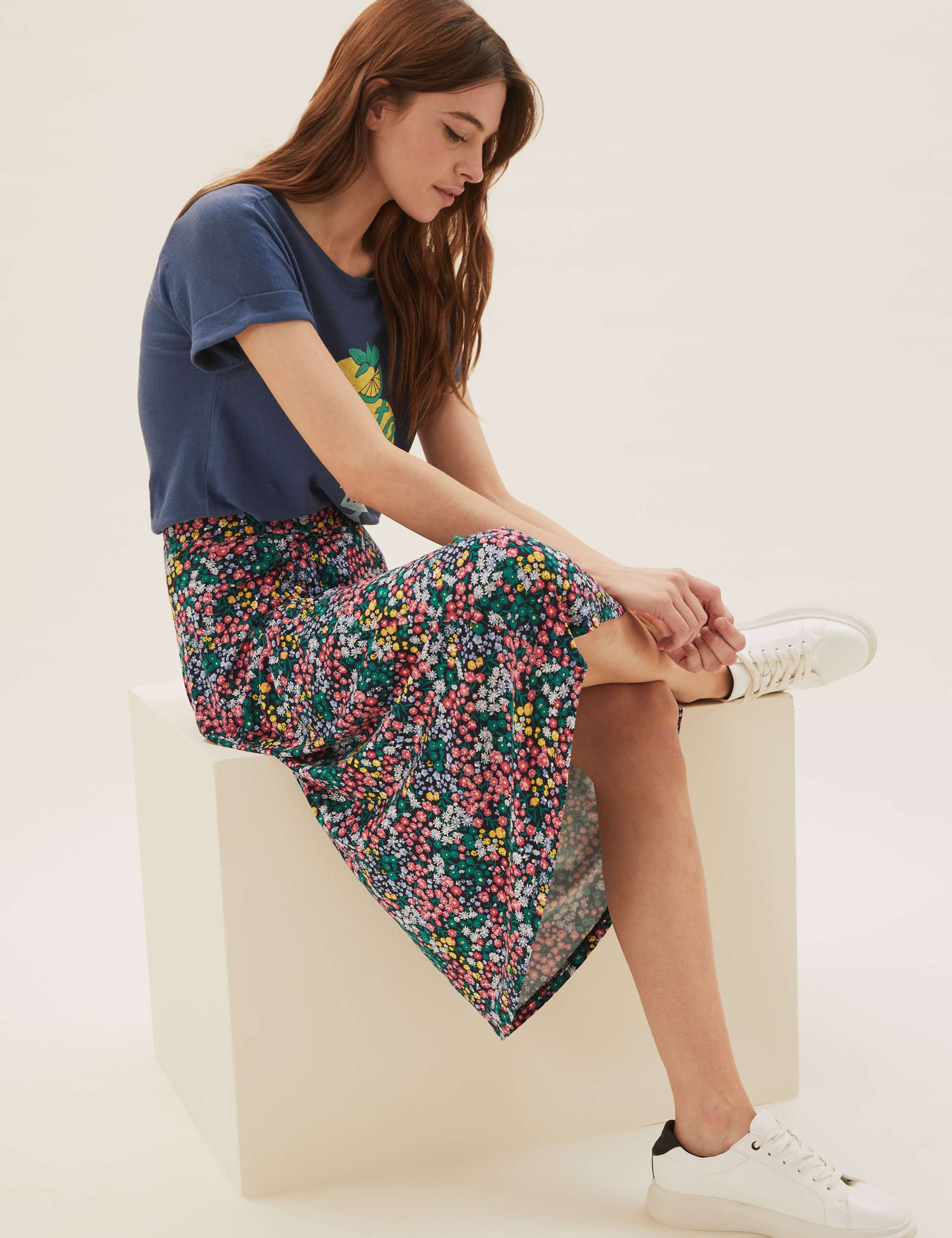 Linen Bring On Sunshine Slogan T-Shirt 4 of 4