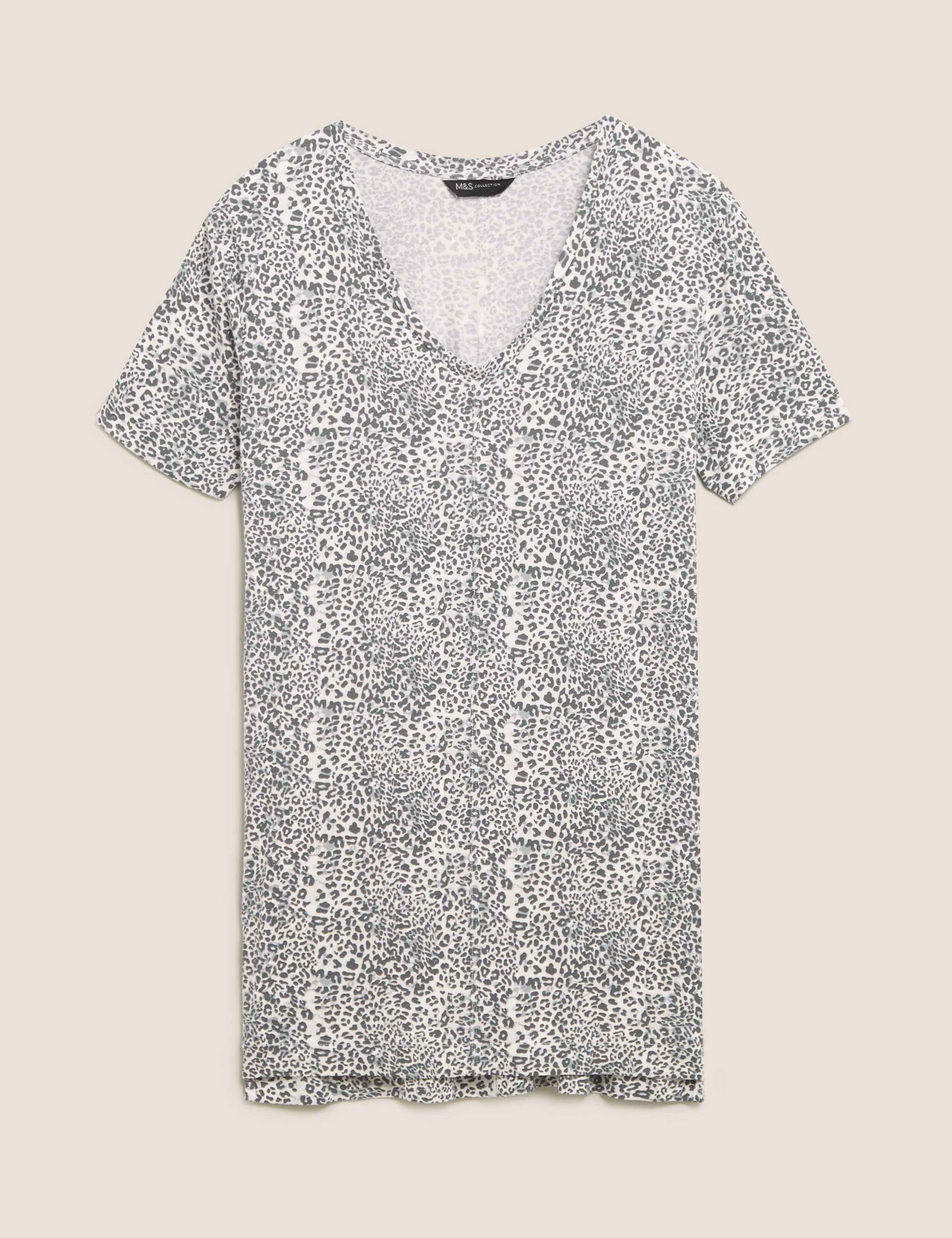 Animal Print V-Neck Longline T-shirt 2 of 6