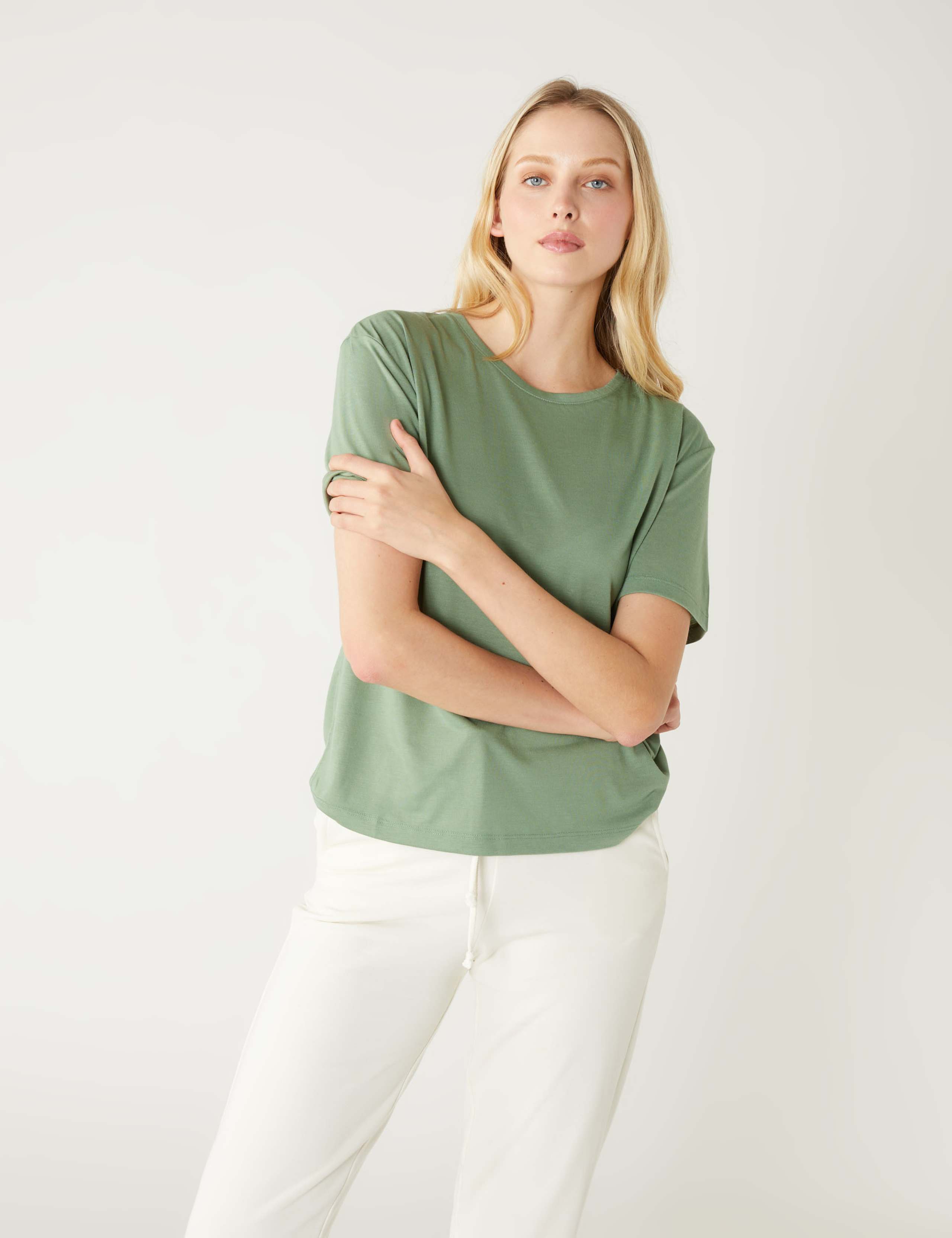 Crew Neck Relaxed T-Shirt 4 of 5