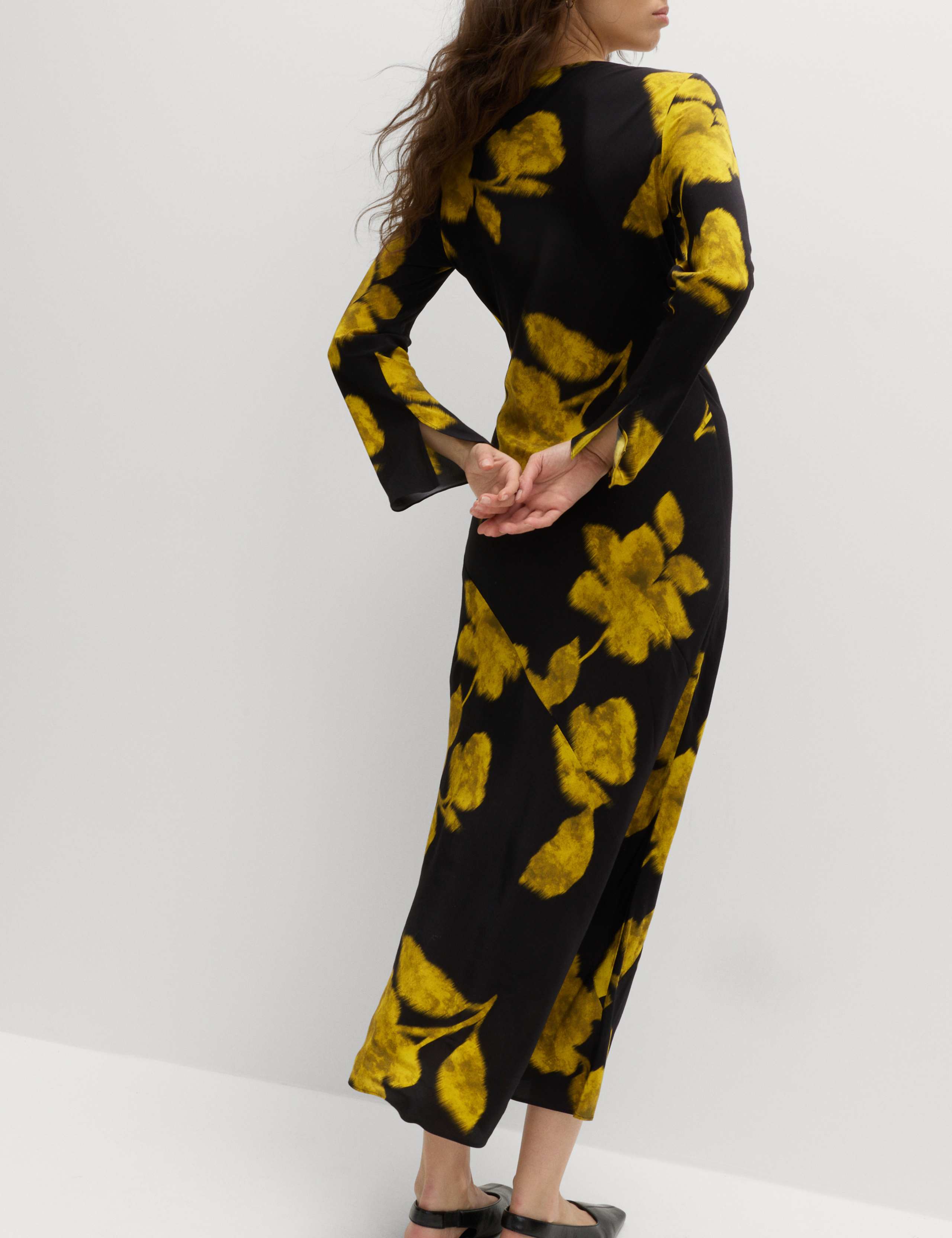 Floral Long Sleeve Midaxi Skater Dress 4 of 5