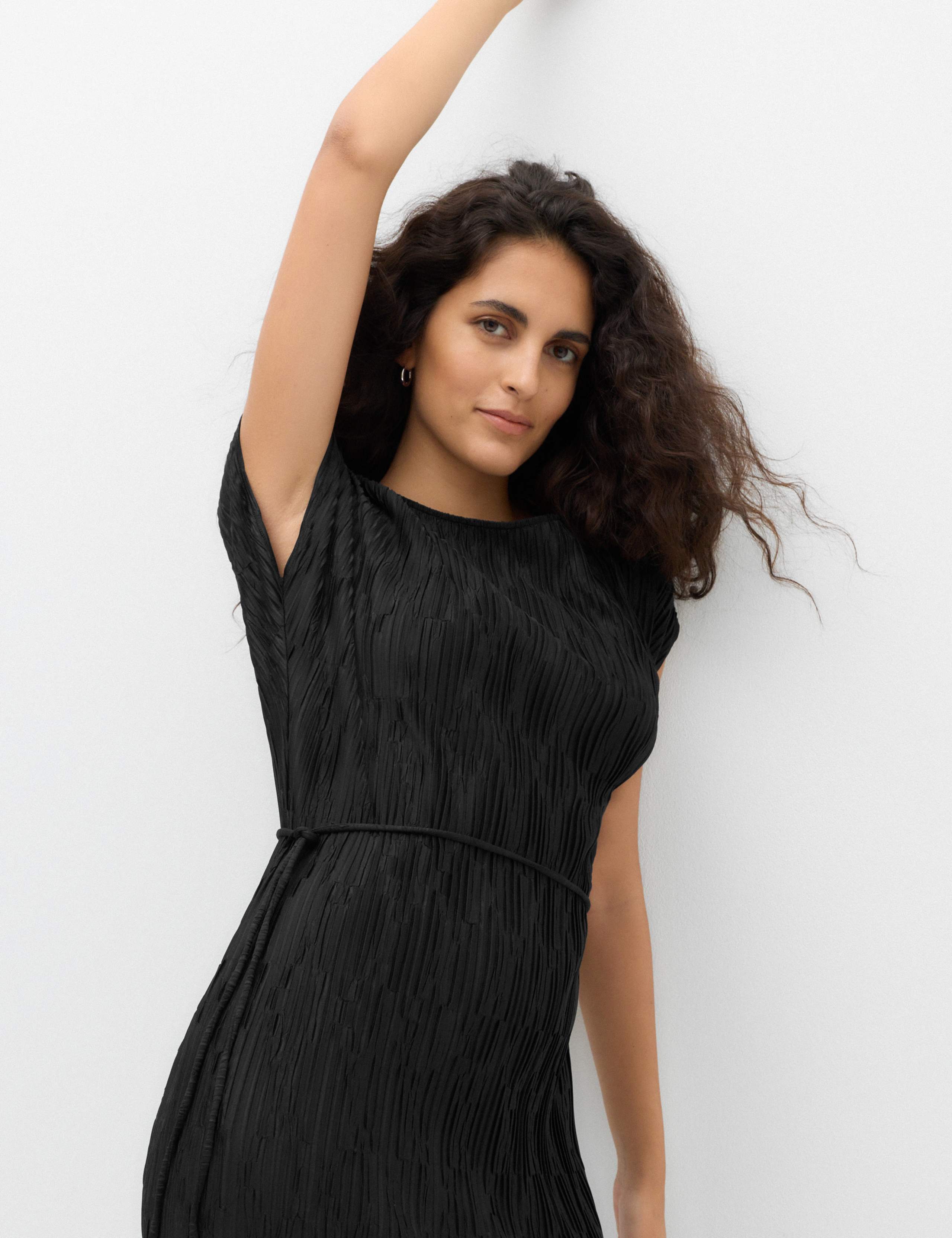 Plisse Tie Waist Midi Column Dress 5 of 7