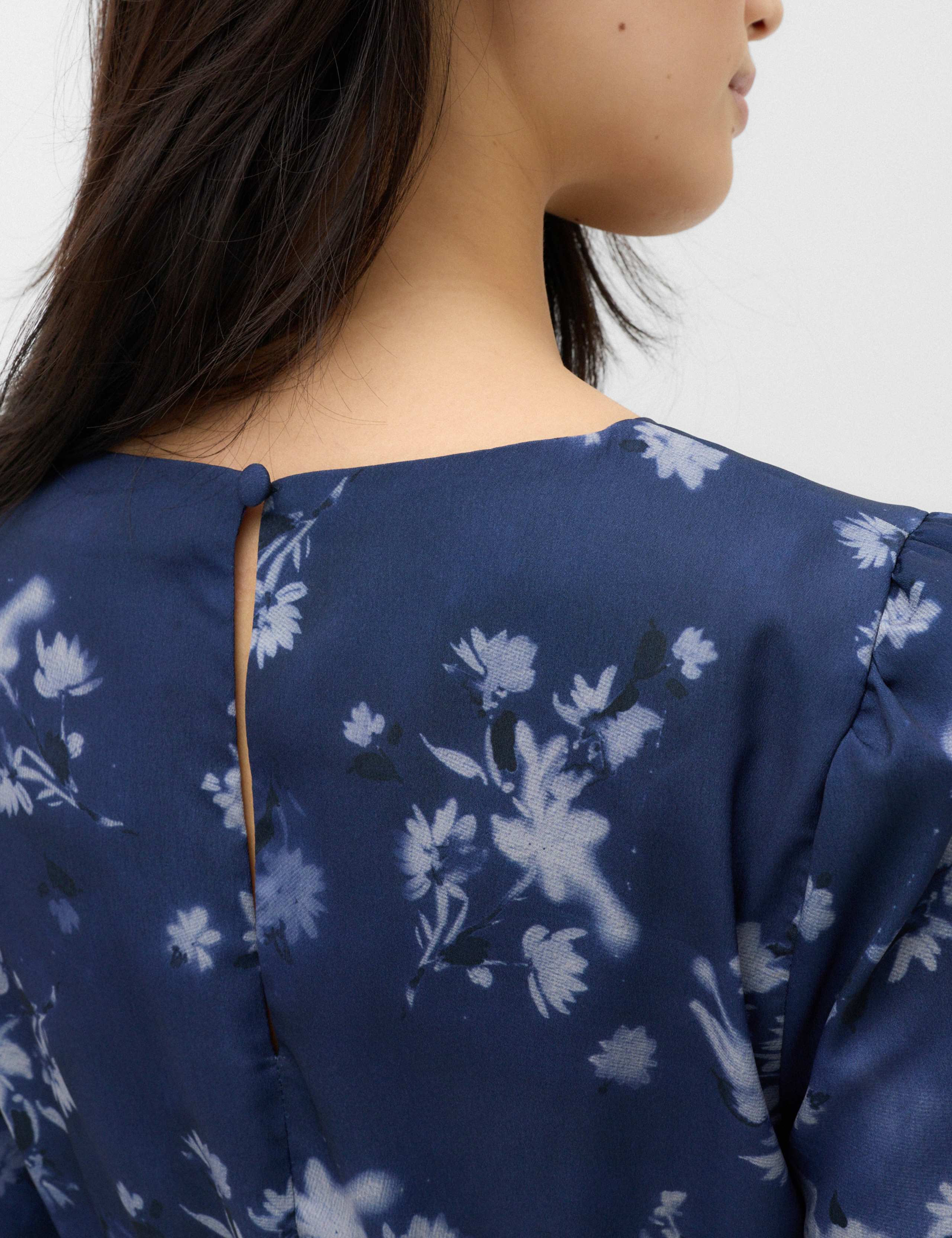 Floral Round Neck Midi Tea Dress 5 of 6