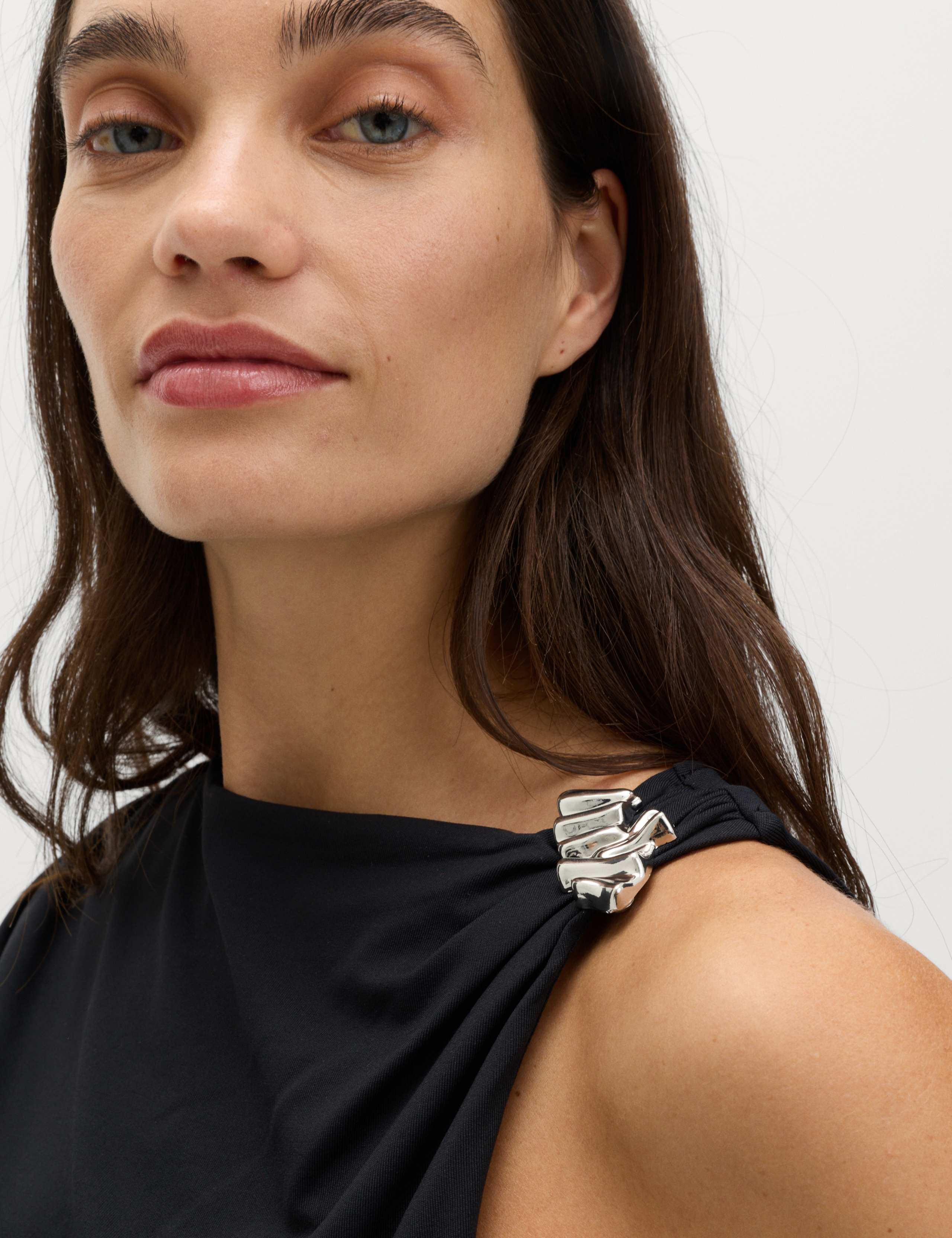 Jersey Hardware Ruched Midaxi Bodycon Dress 3 of 5