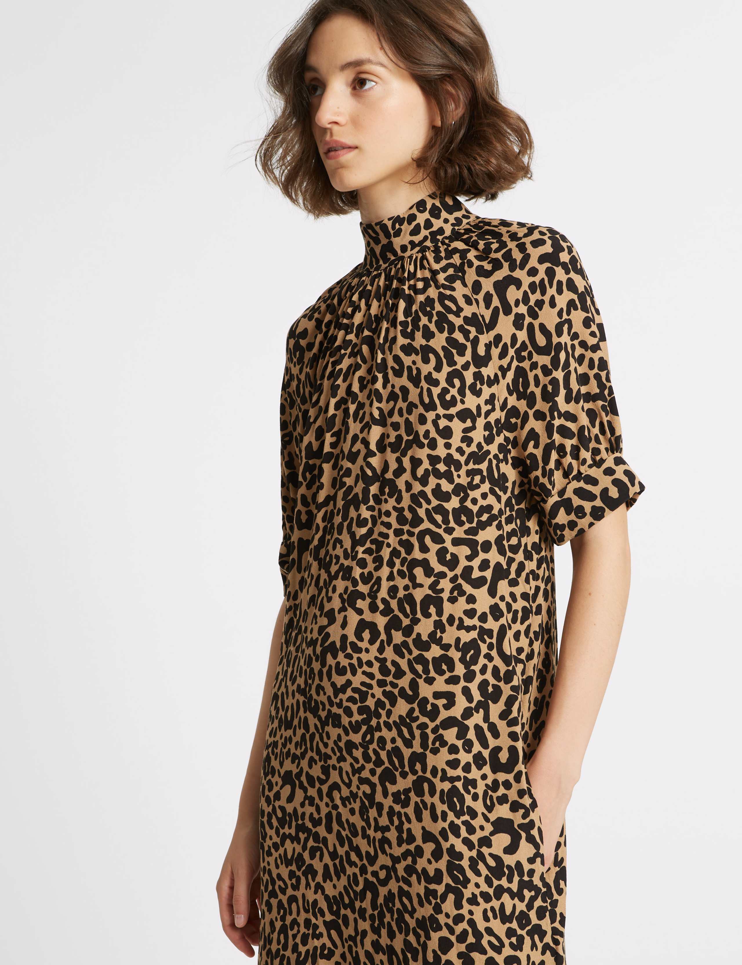Animal Print Half Sleeve Shift Midi Dress 4 of 4