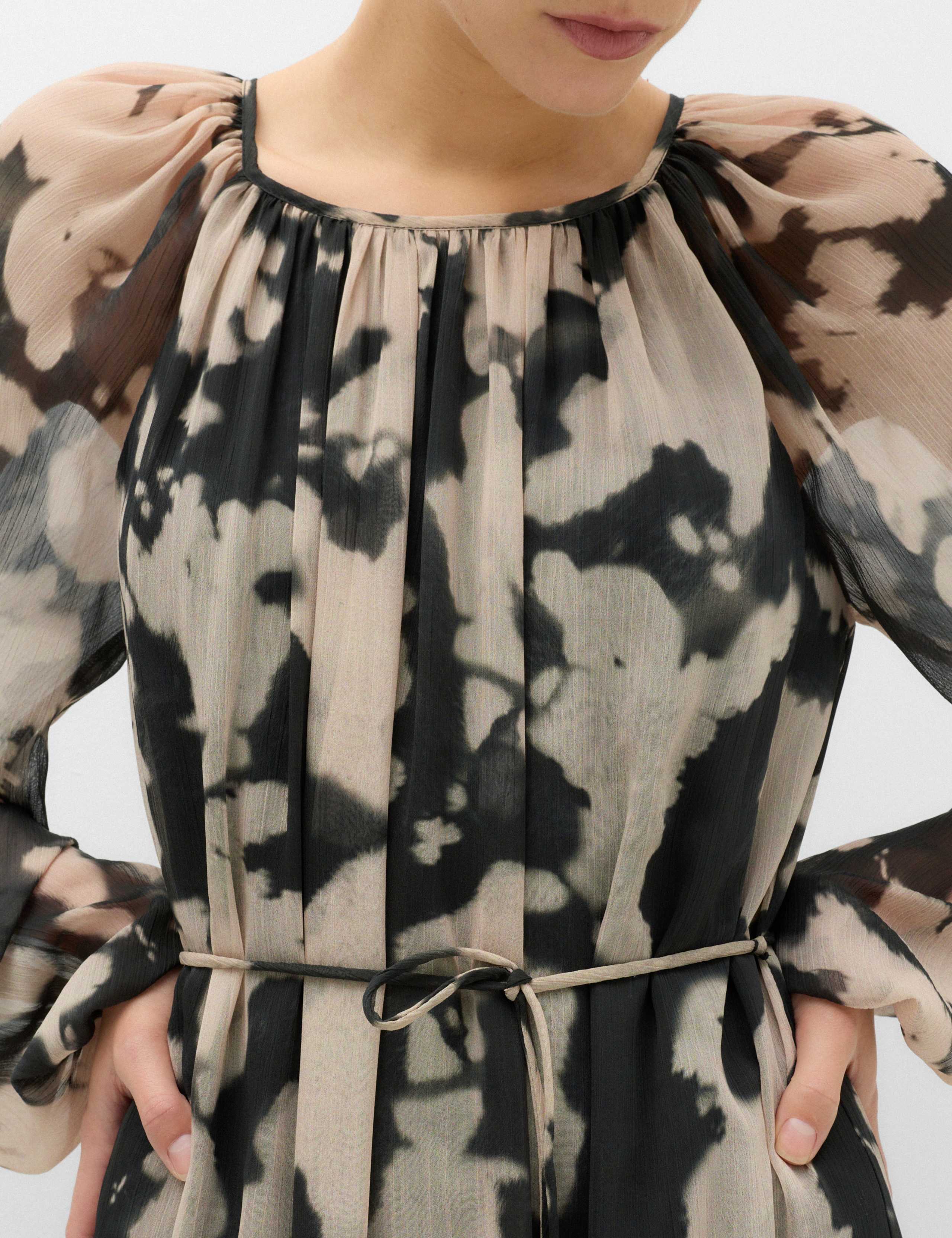 Chiffon Printed Tie Neck Midi Relaxed Dress 6 of 6