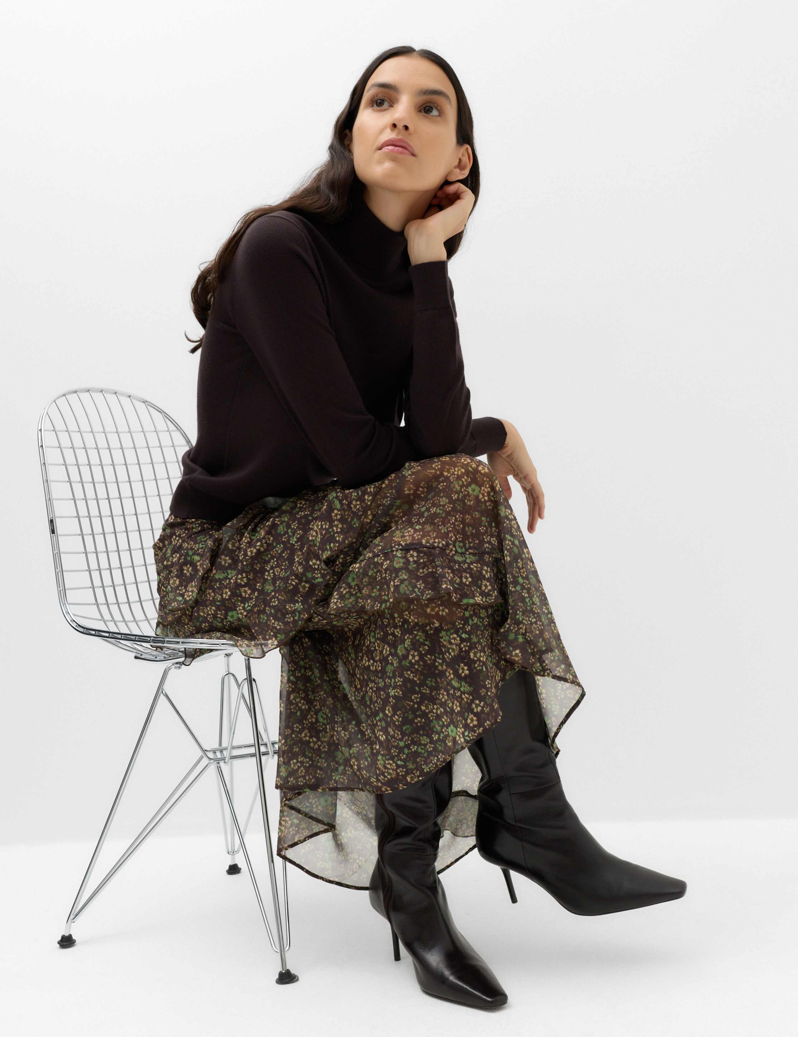 Floral Midi Tiered Skirt 3 of 6