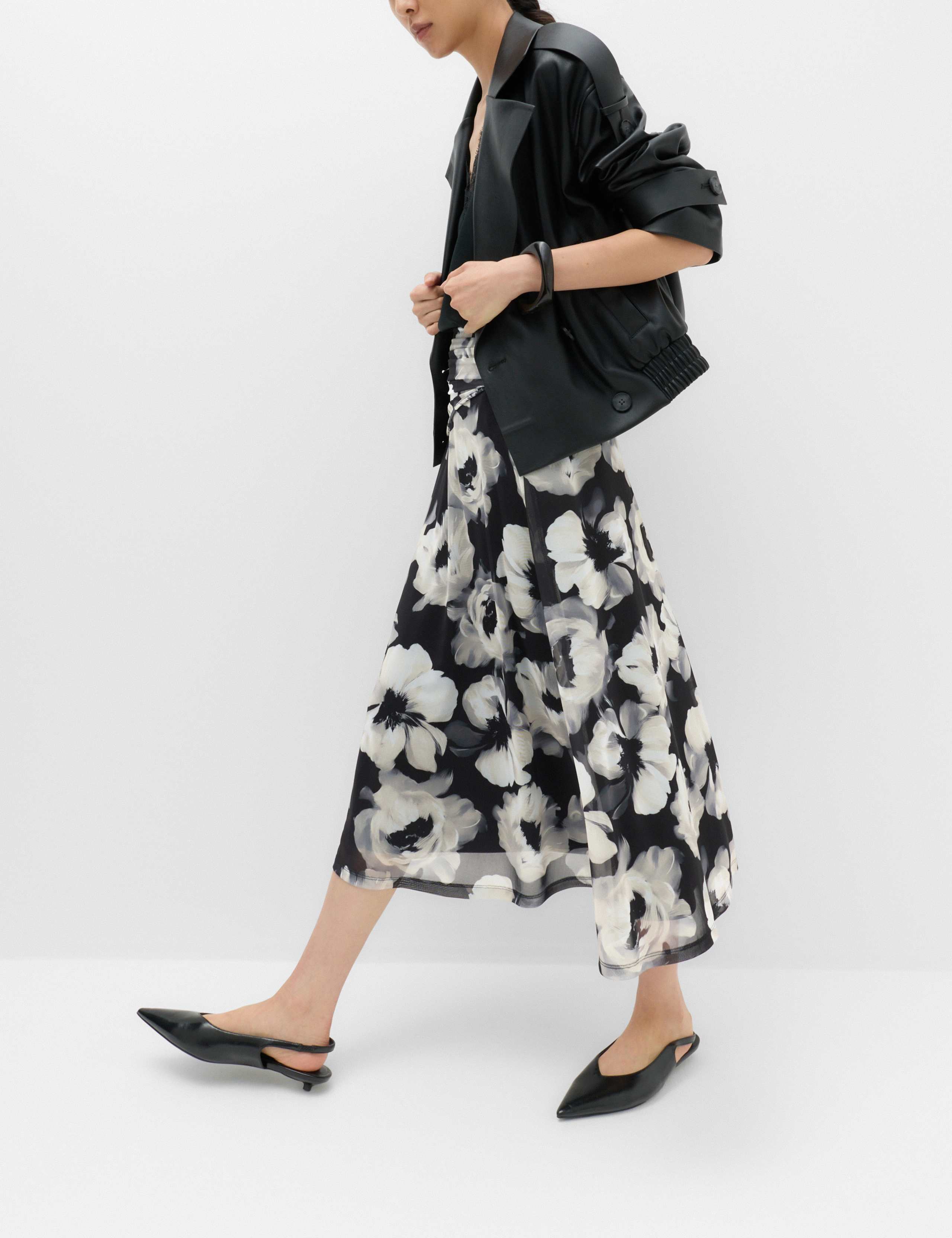 Mesh Floral Ruched Midi Skirt 3 of 6