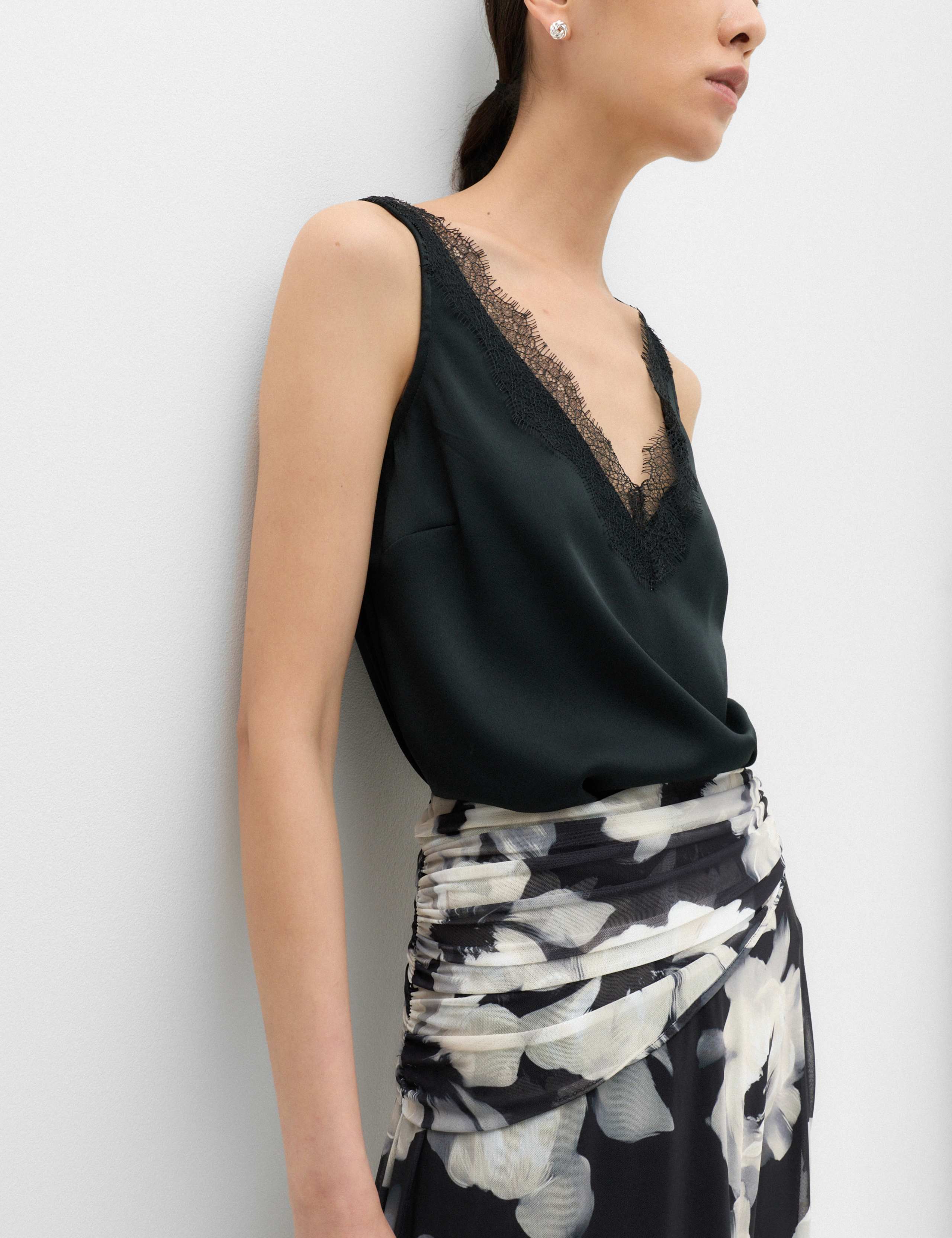 Mesh Floral Ruched Midi Skirt 5 of 6