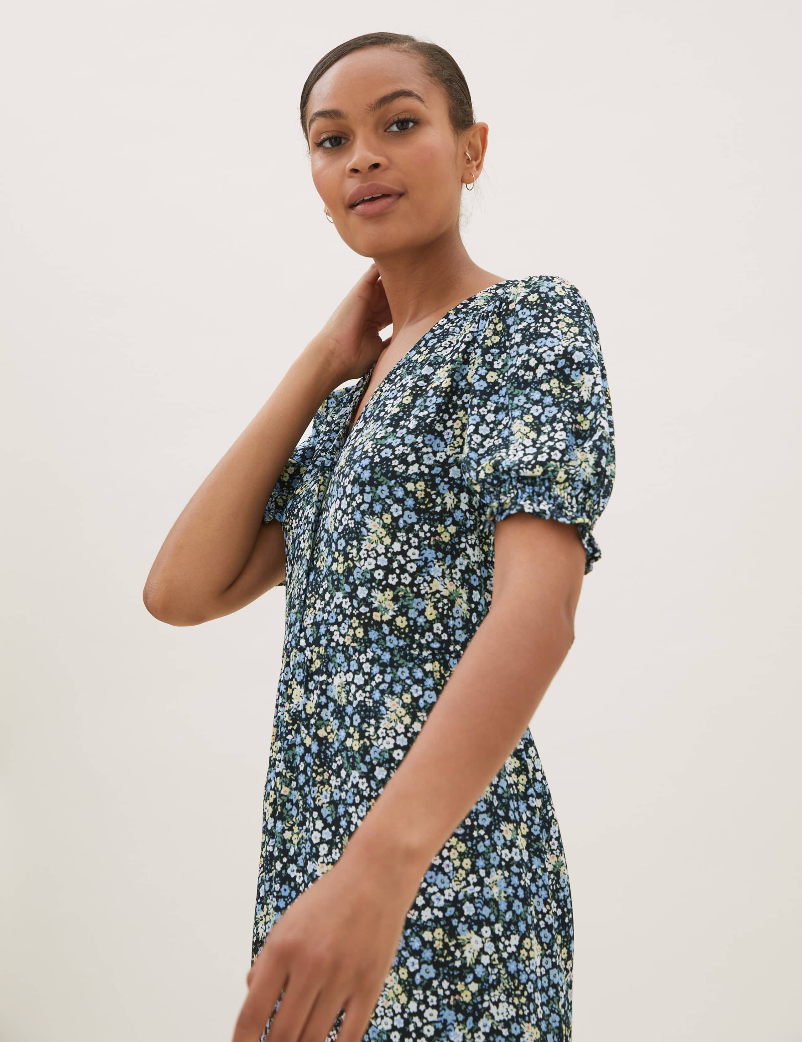 Floral V-Neck Short Sleeve Midi Tea Dress 3 of 5