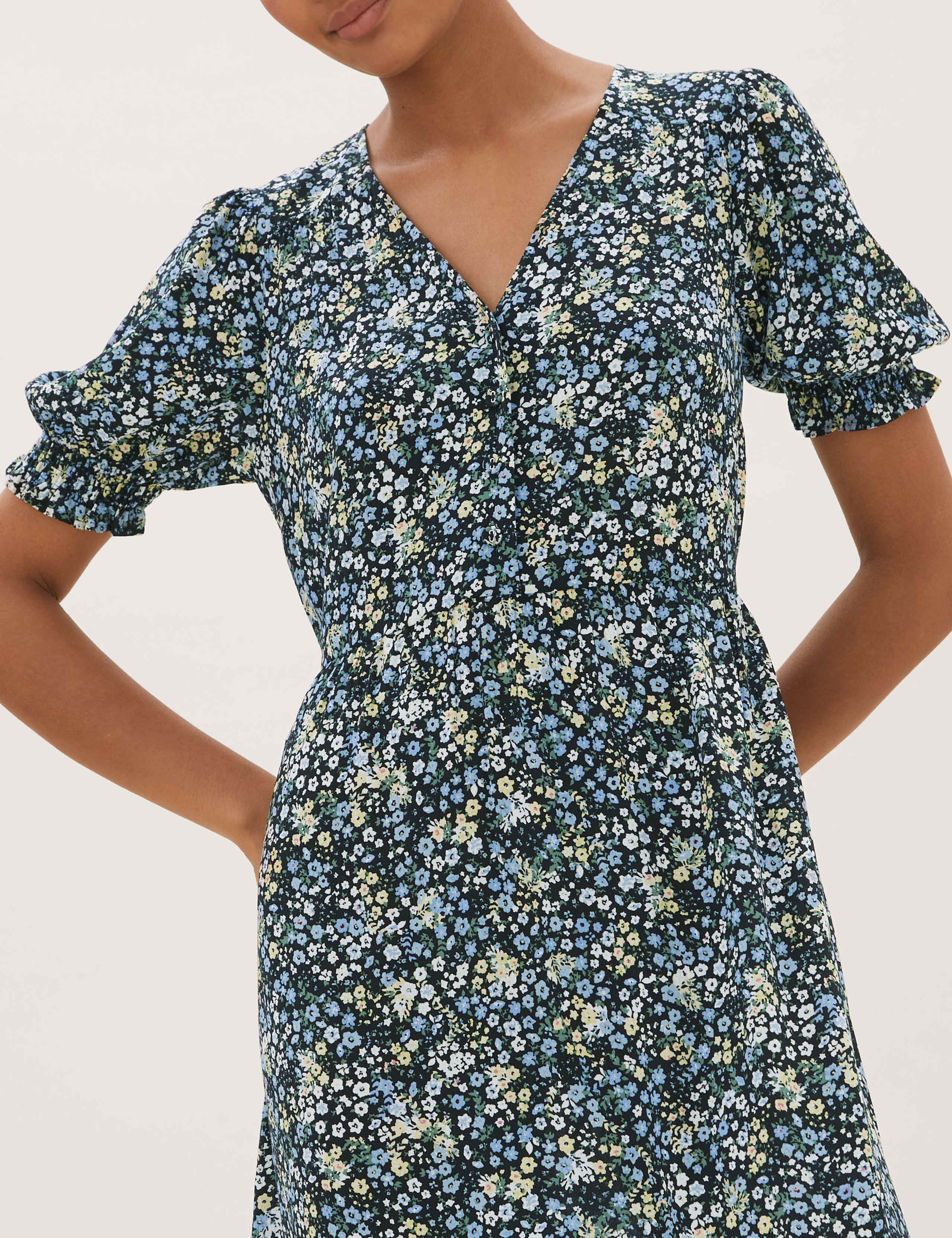 Floral V-Neck Short Sleeve Midi Tea Dress 4 of 5