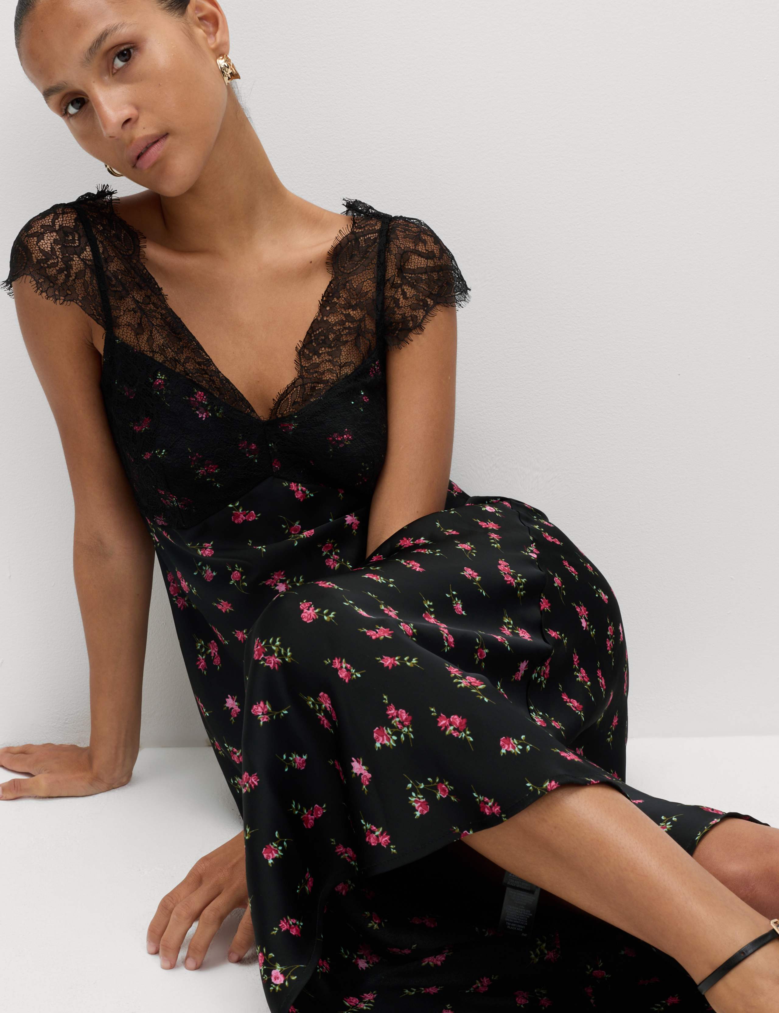 Floral V-Neck Lace Detail Midaxi Slip Dress 5 of 6