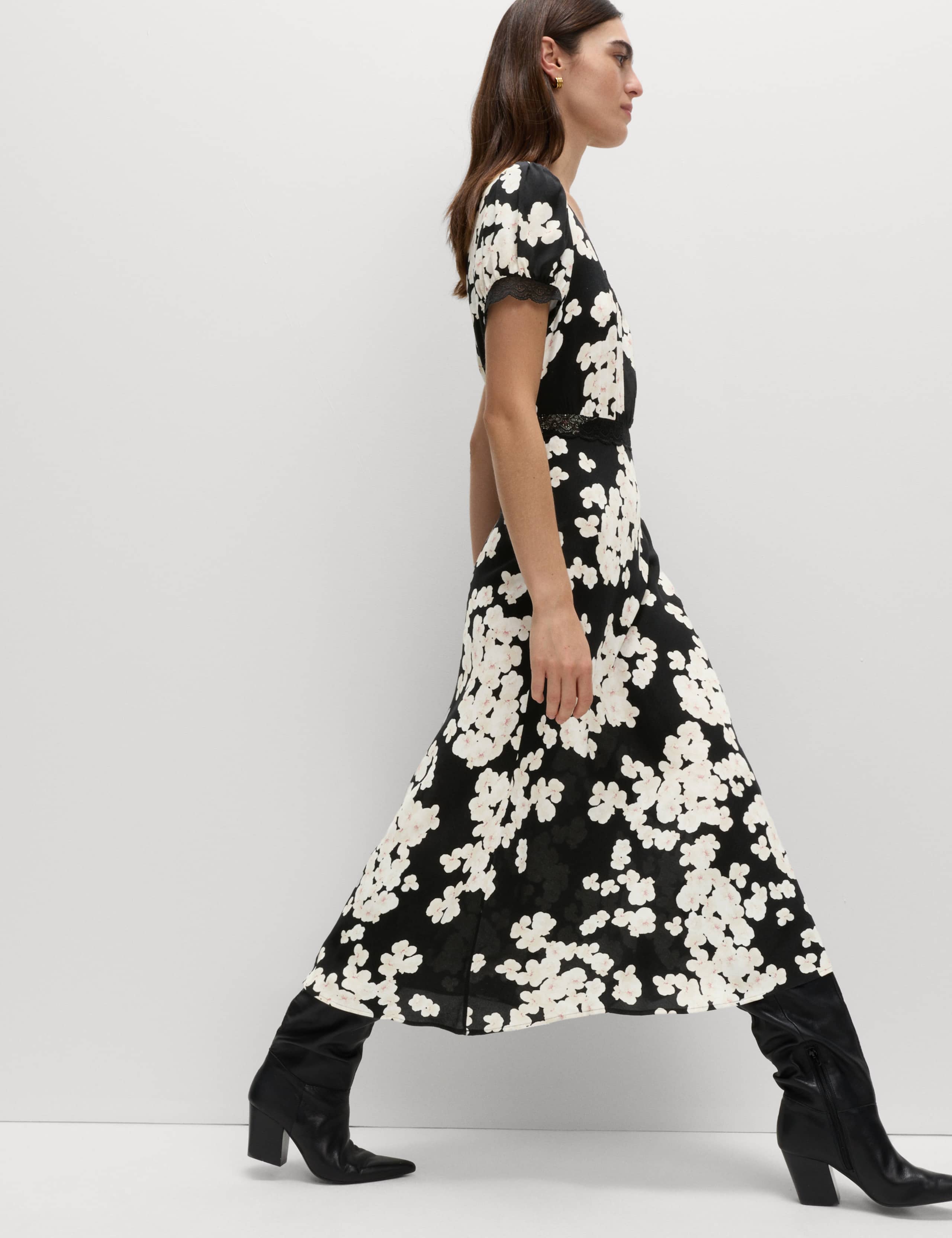 Floral Lace Detail Midaxi Tea Dress 6 of 7