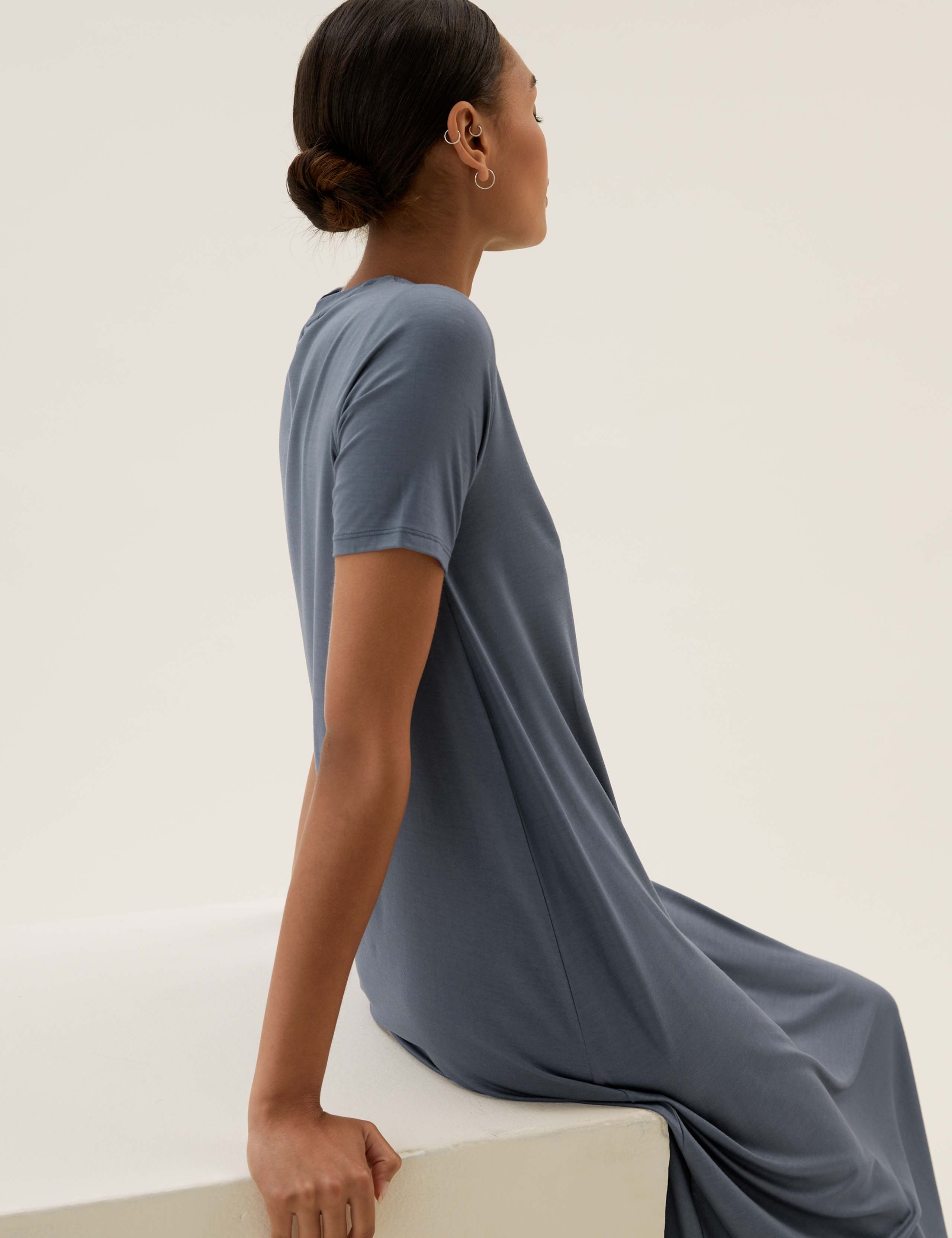 Modal Rich Midi T-Shirt Dress 4 of 5