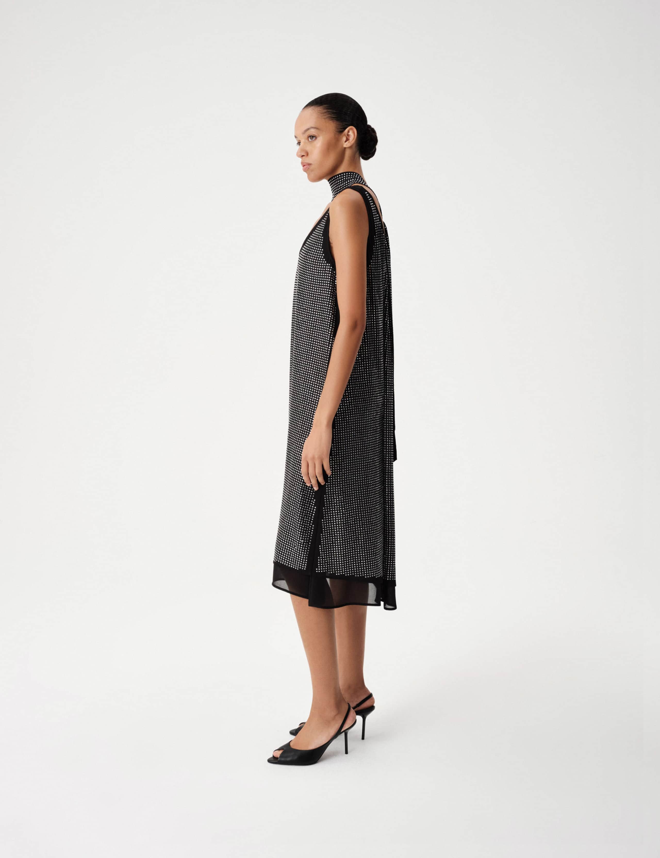 Embellished Scoop Neck Shift Midi Dress 3 of 6