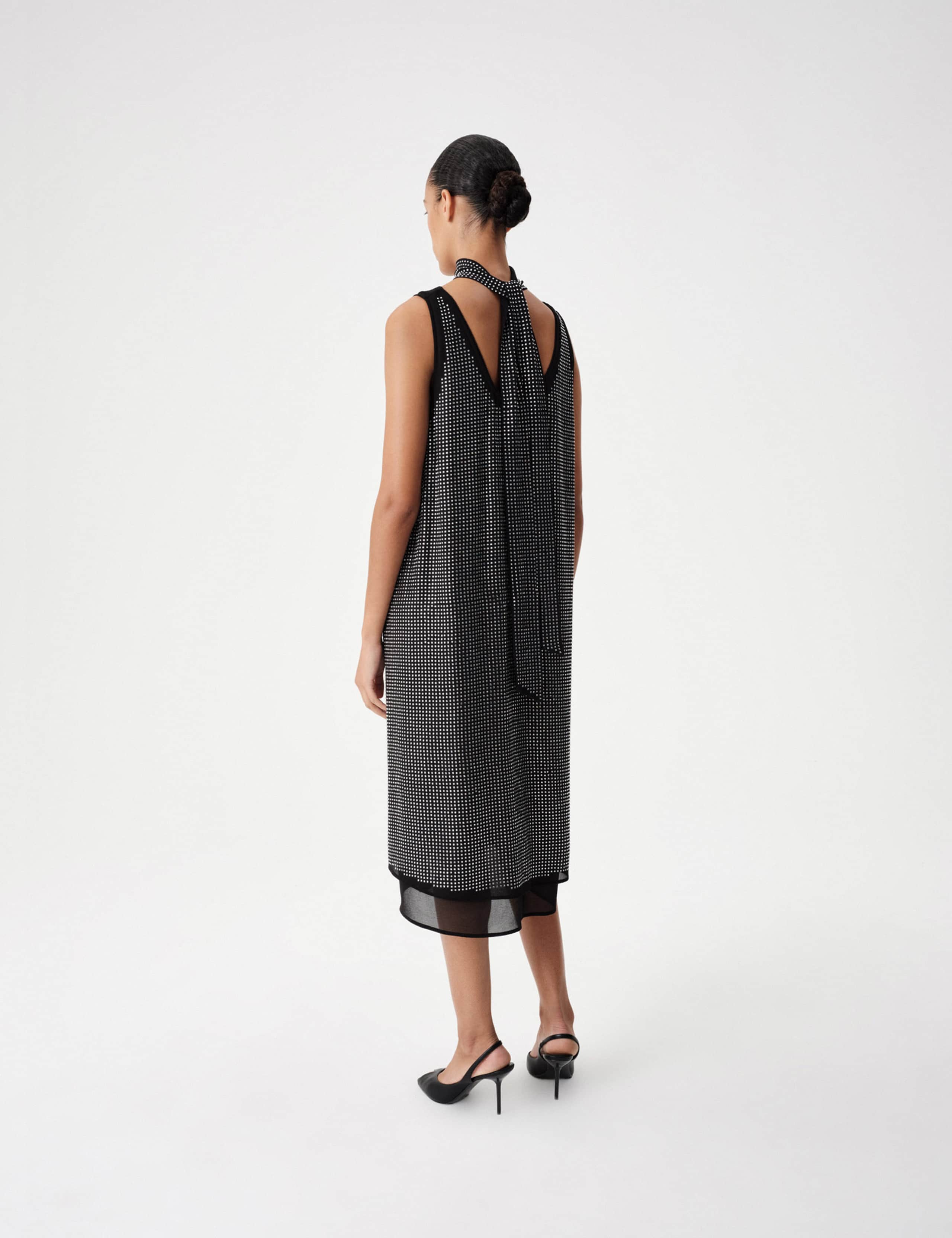 Embellished Scoop Neck Shift Midi Dress 6 of 6