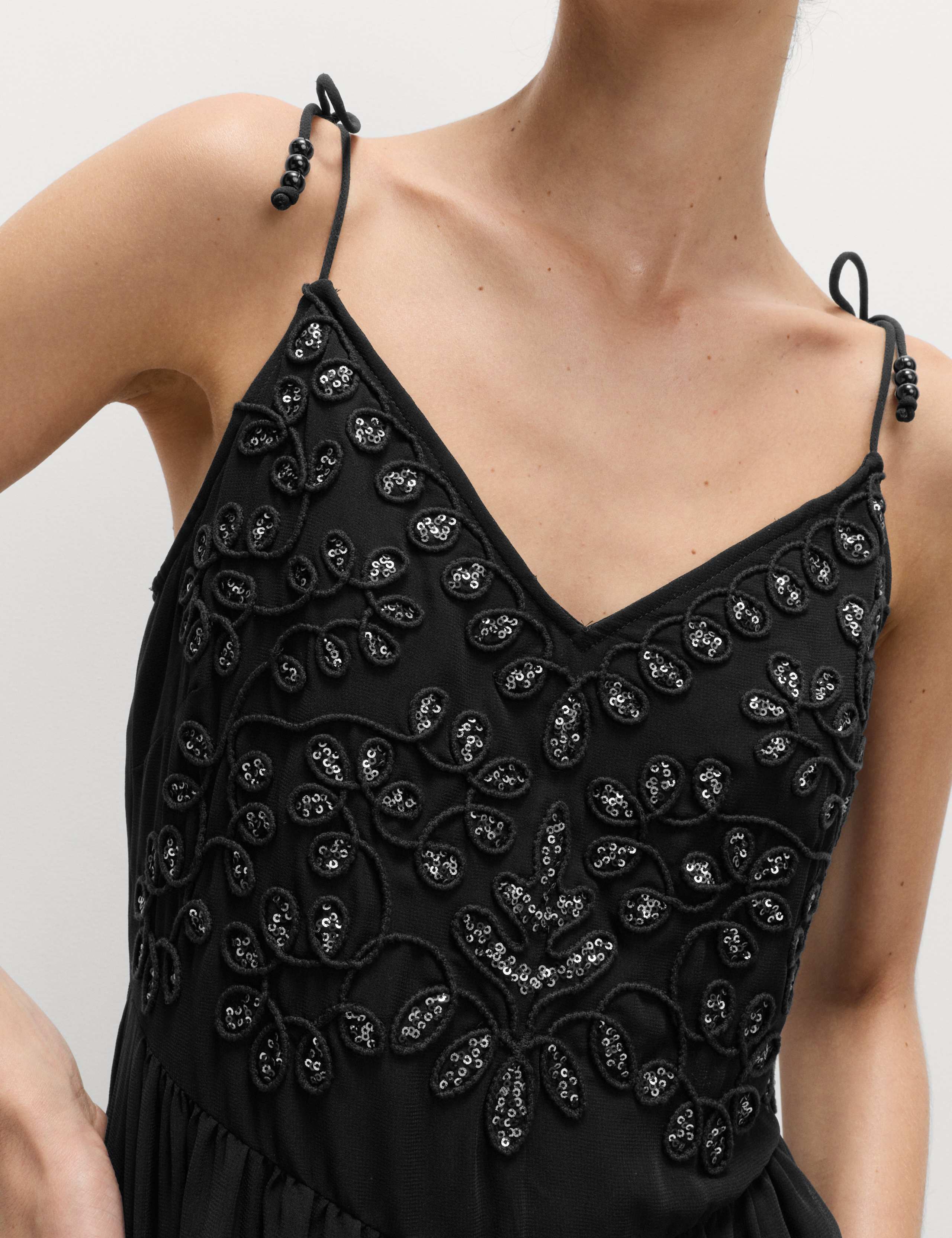 Embellished Sweetheart Neckline Midi Cami Dress 3 of 6