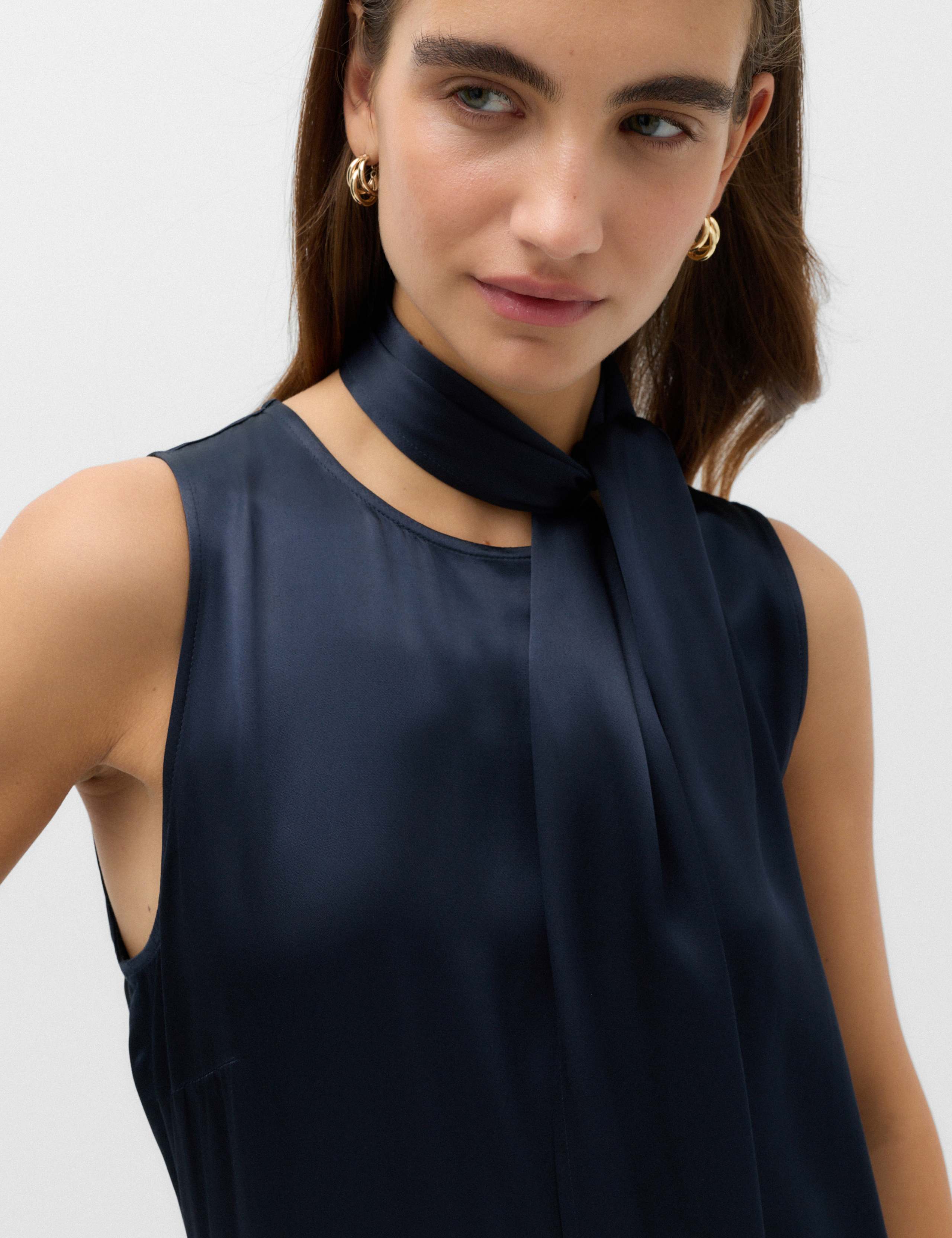 Satin Scarf Detail Satin Midaxi Column Dress 3 of 6