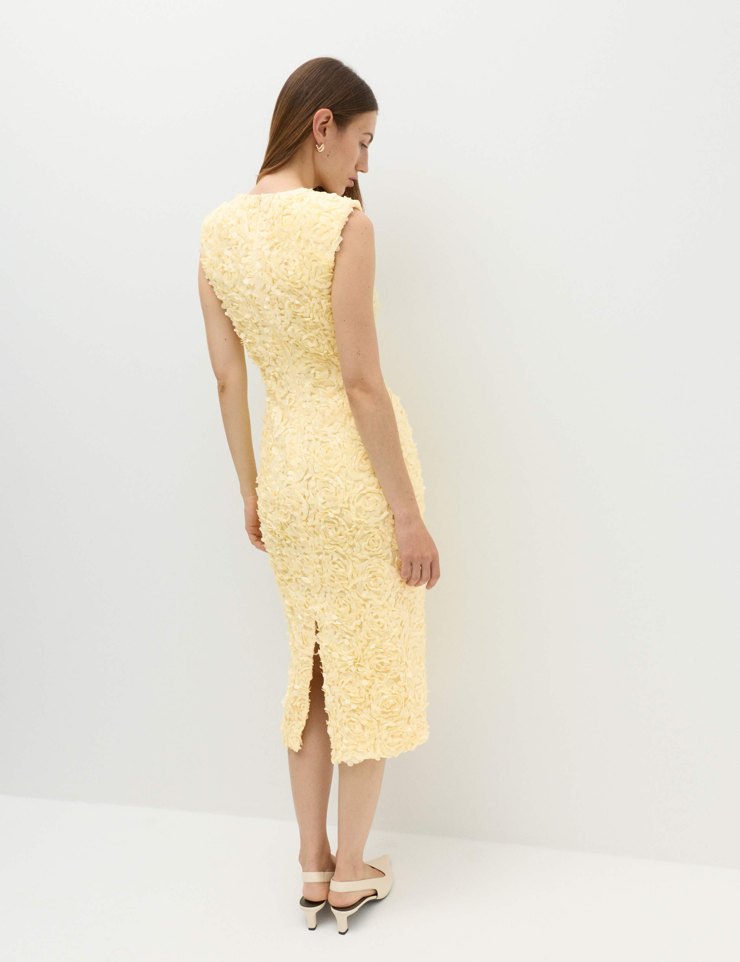 Floral Appliqué V-Neck Midi Bodycon Dress 5 of 6