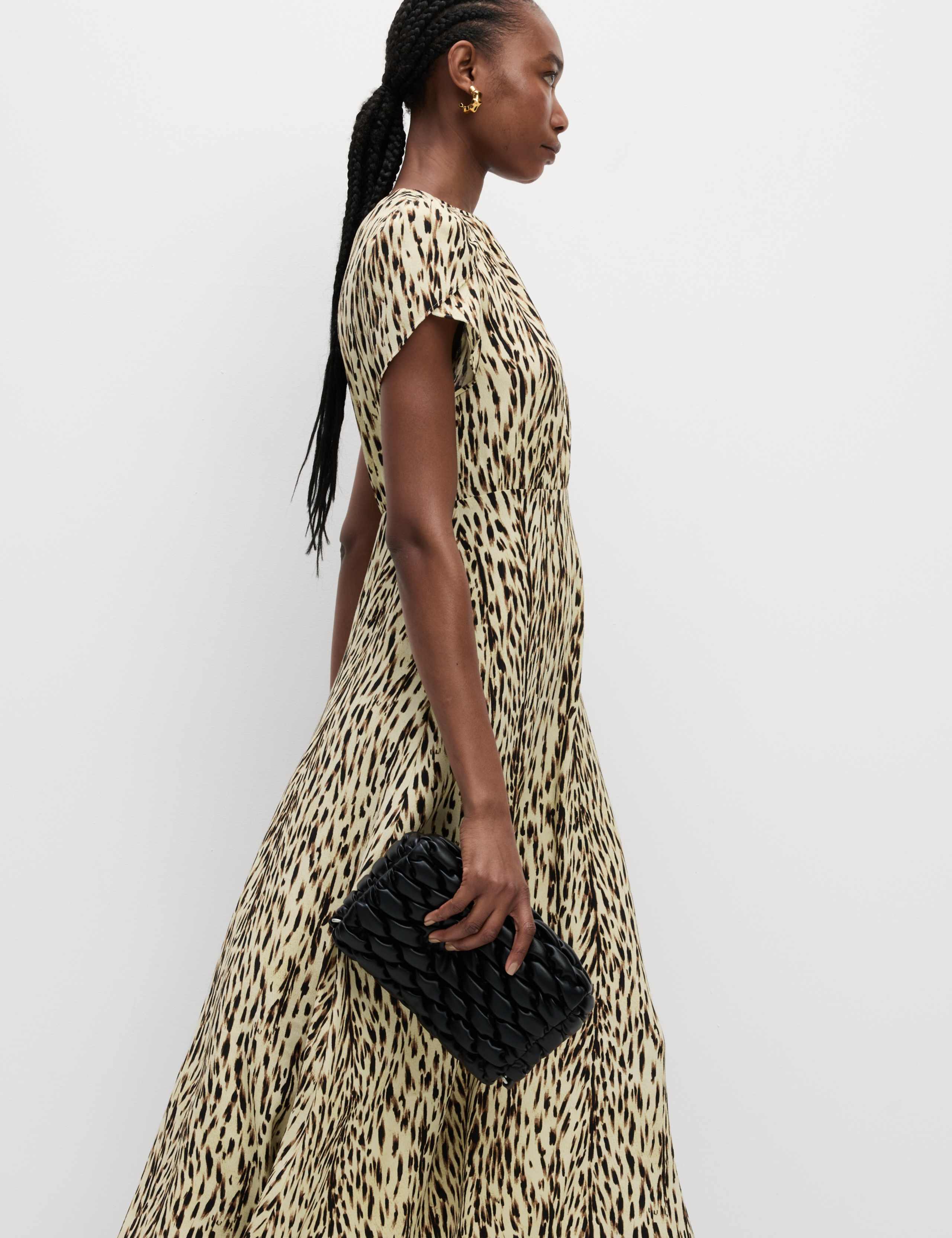 Printed Midaxi Tea Dress 3 of 5