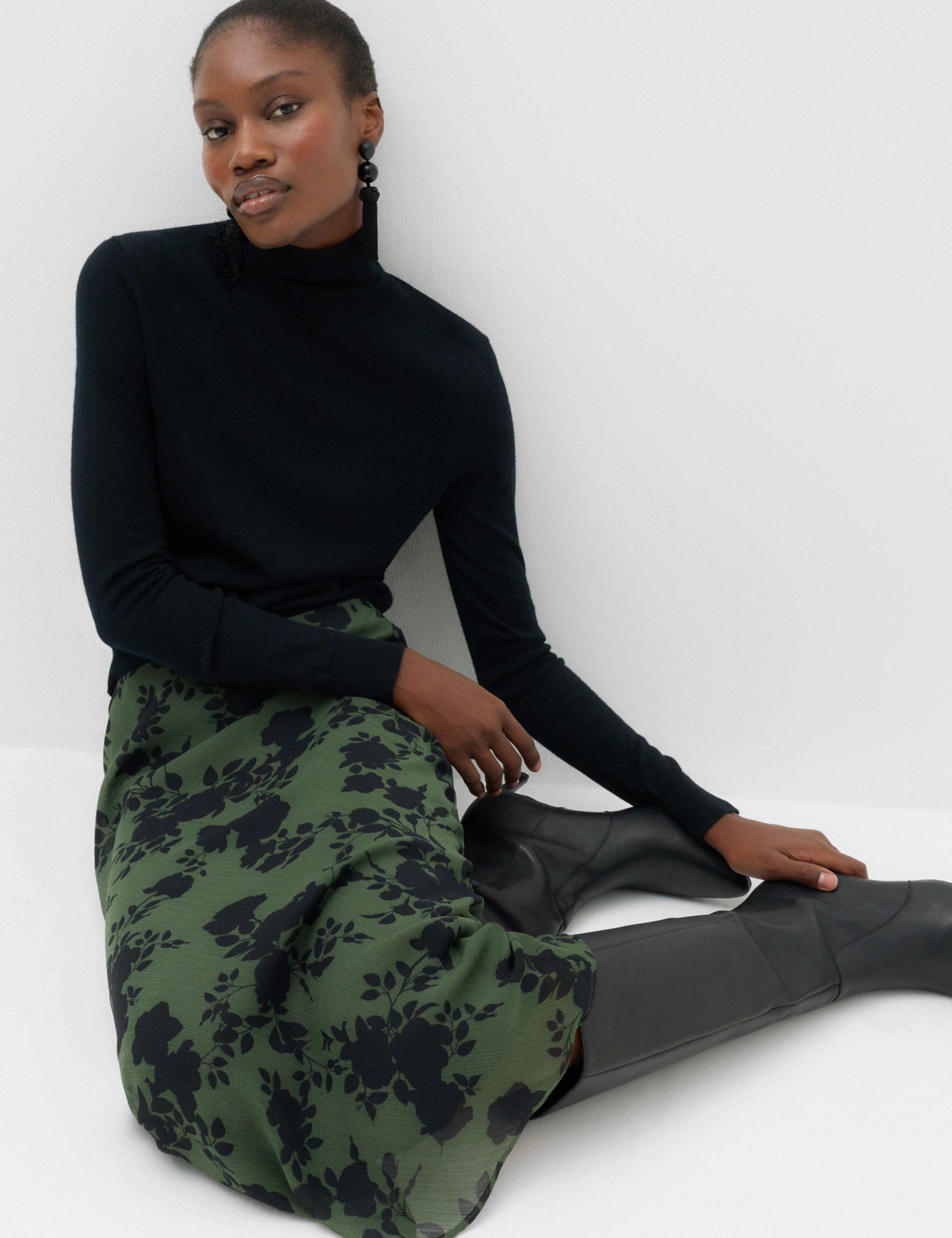 Chiffon Floral Midi Column Skirt 4 of 5