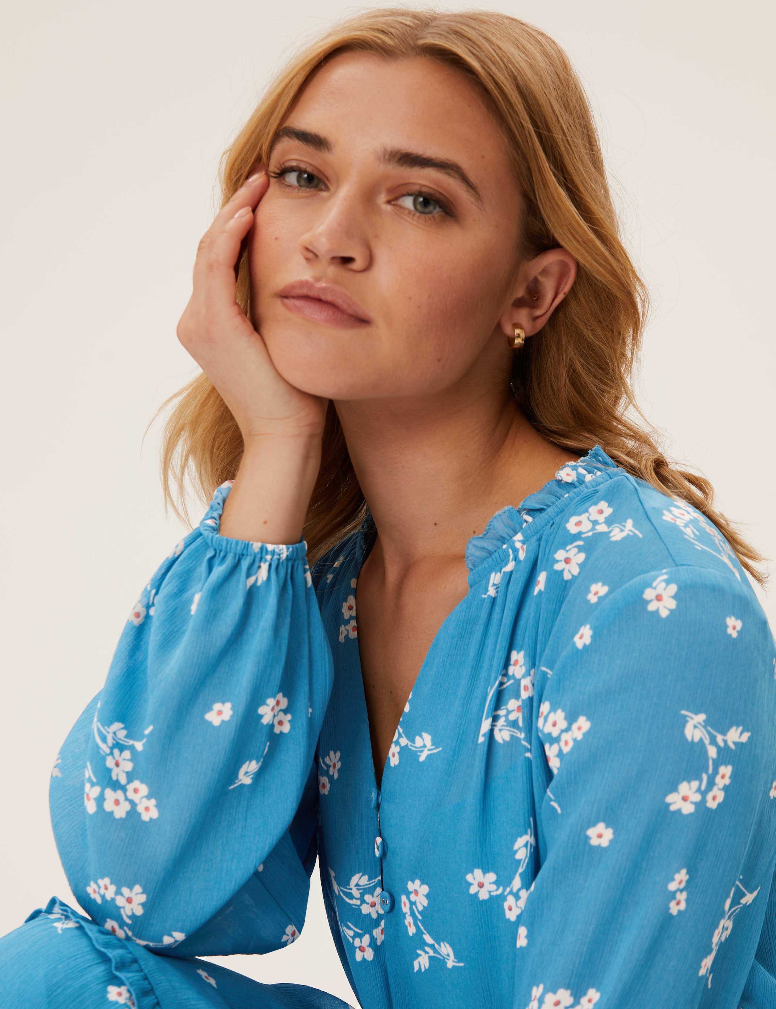 Floral V-Neck Midaxi Tiered Dress 4 of 5