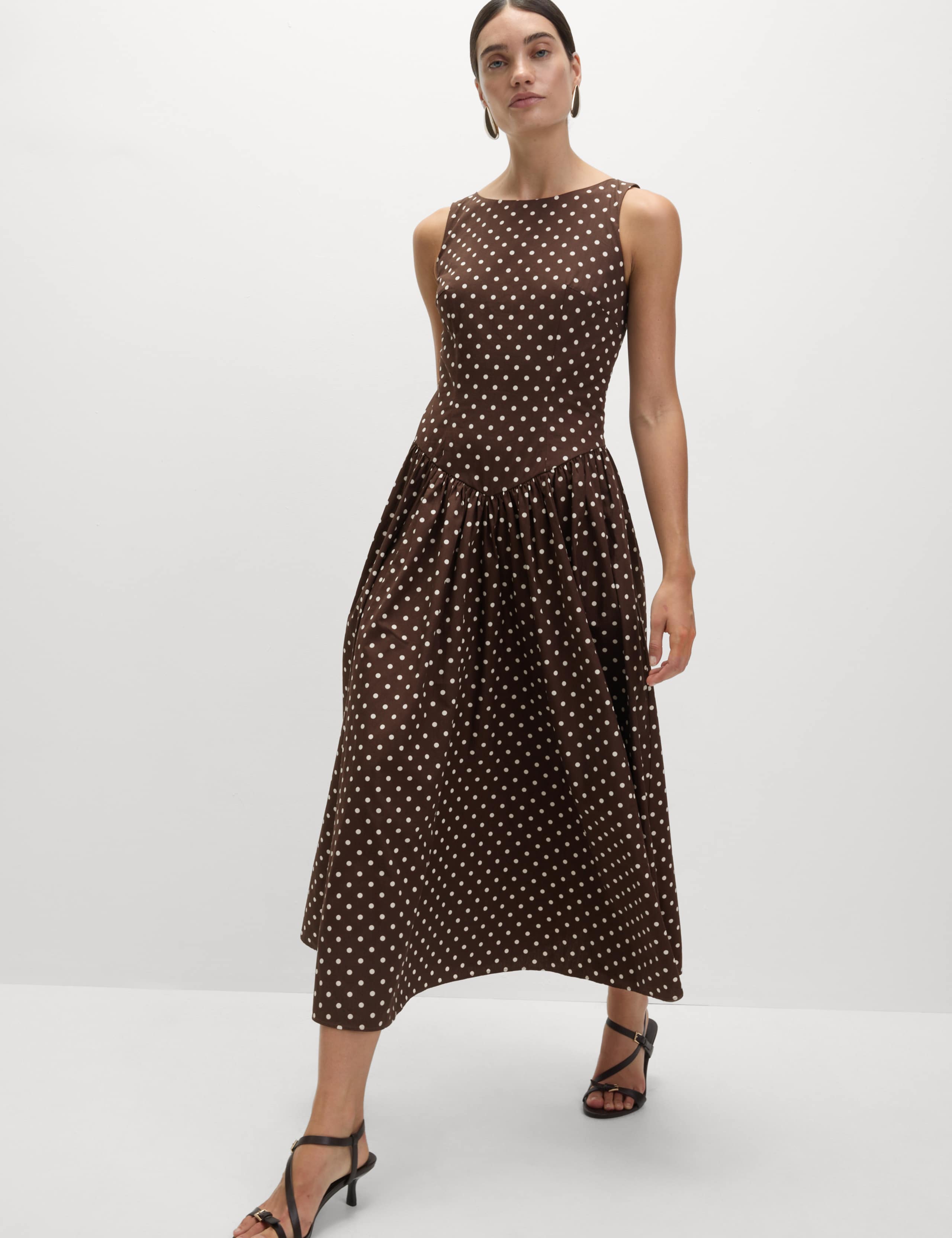 Polka Dot Round Neck Midaxi Waisted Dress 4 of 5