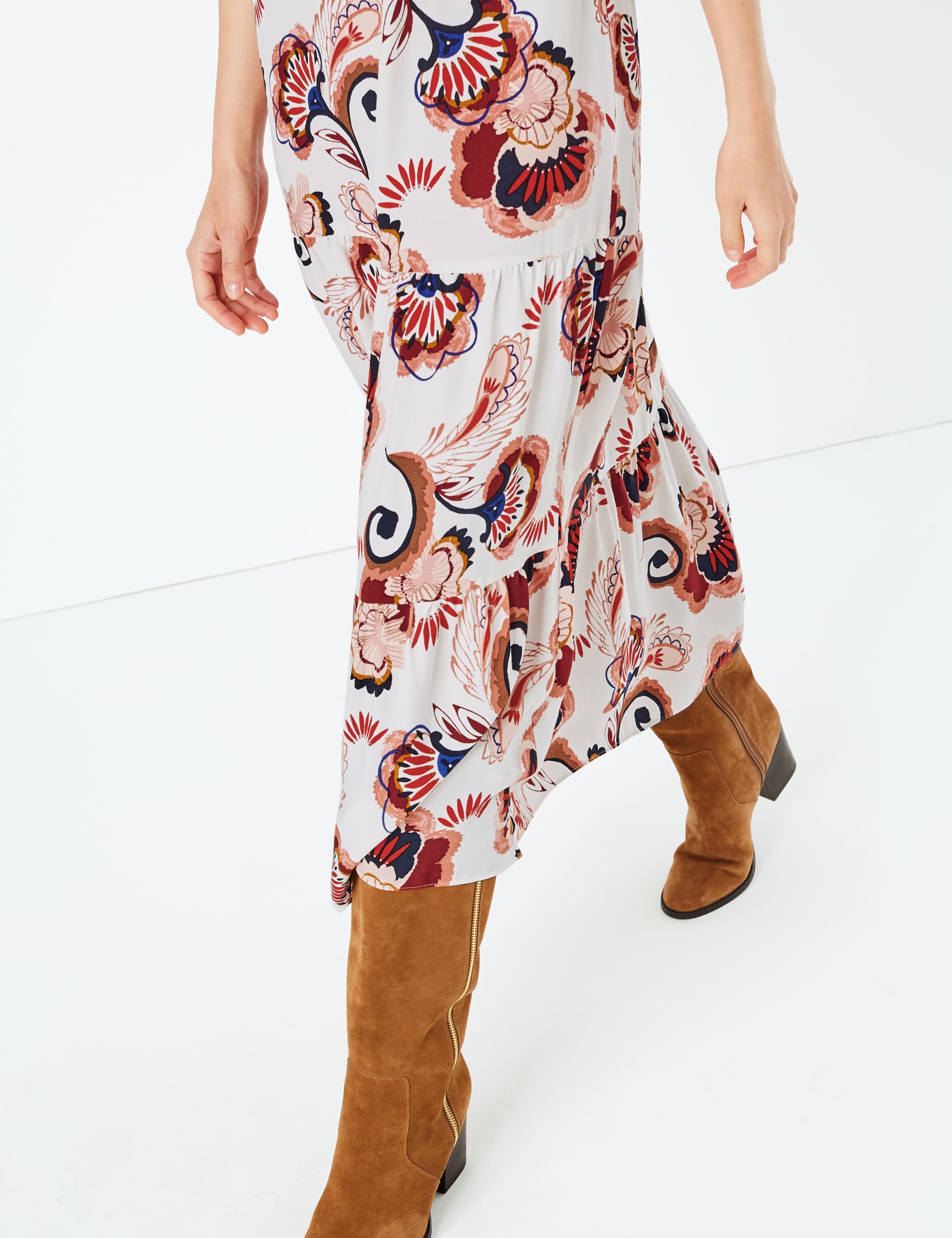 Printed Shirred Cuff Relaxed Dress 4 of 8