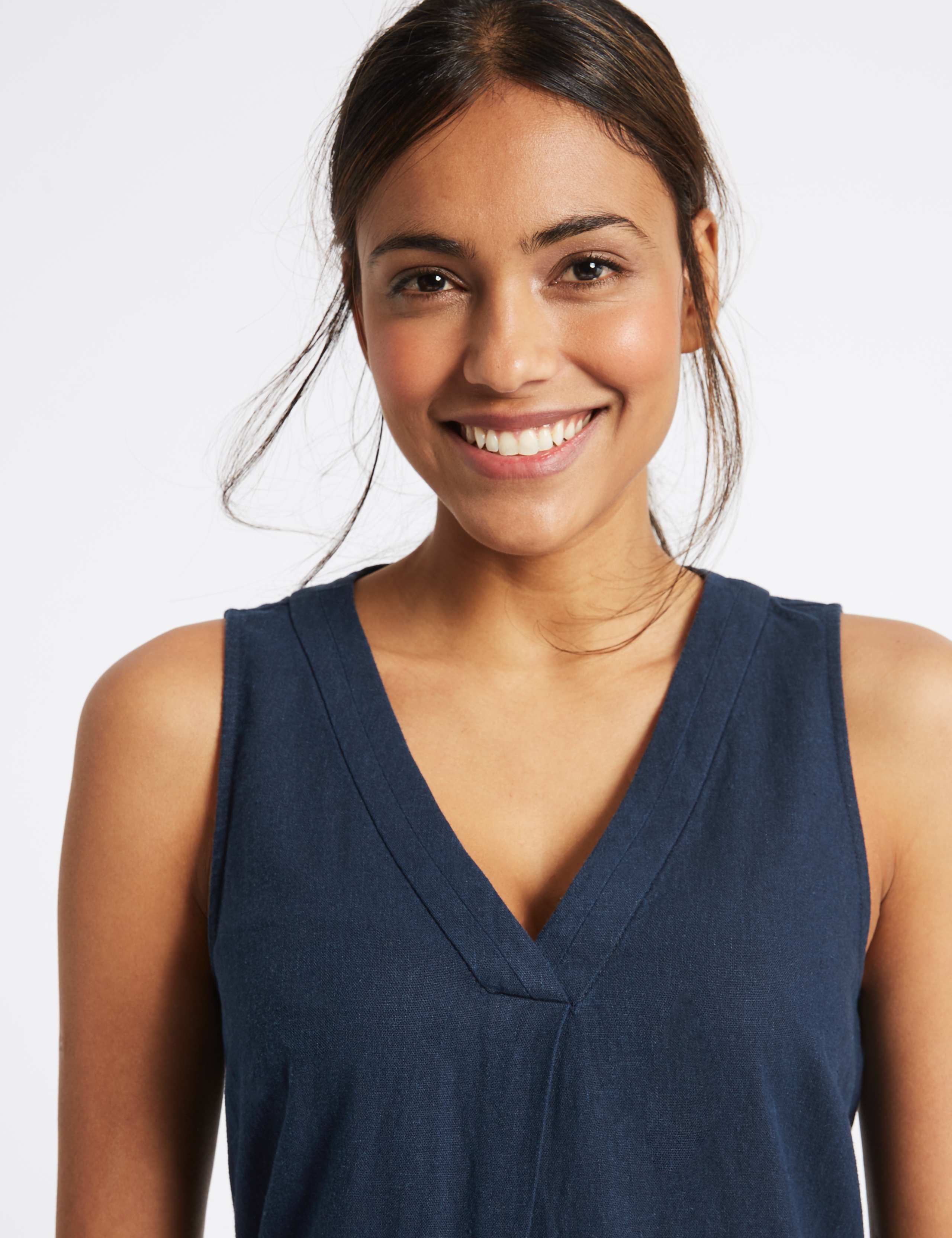 Linen Blend Curved Hem V-Neck Tunic Dress 5 of 5