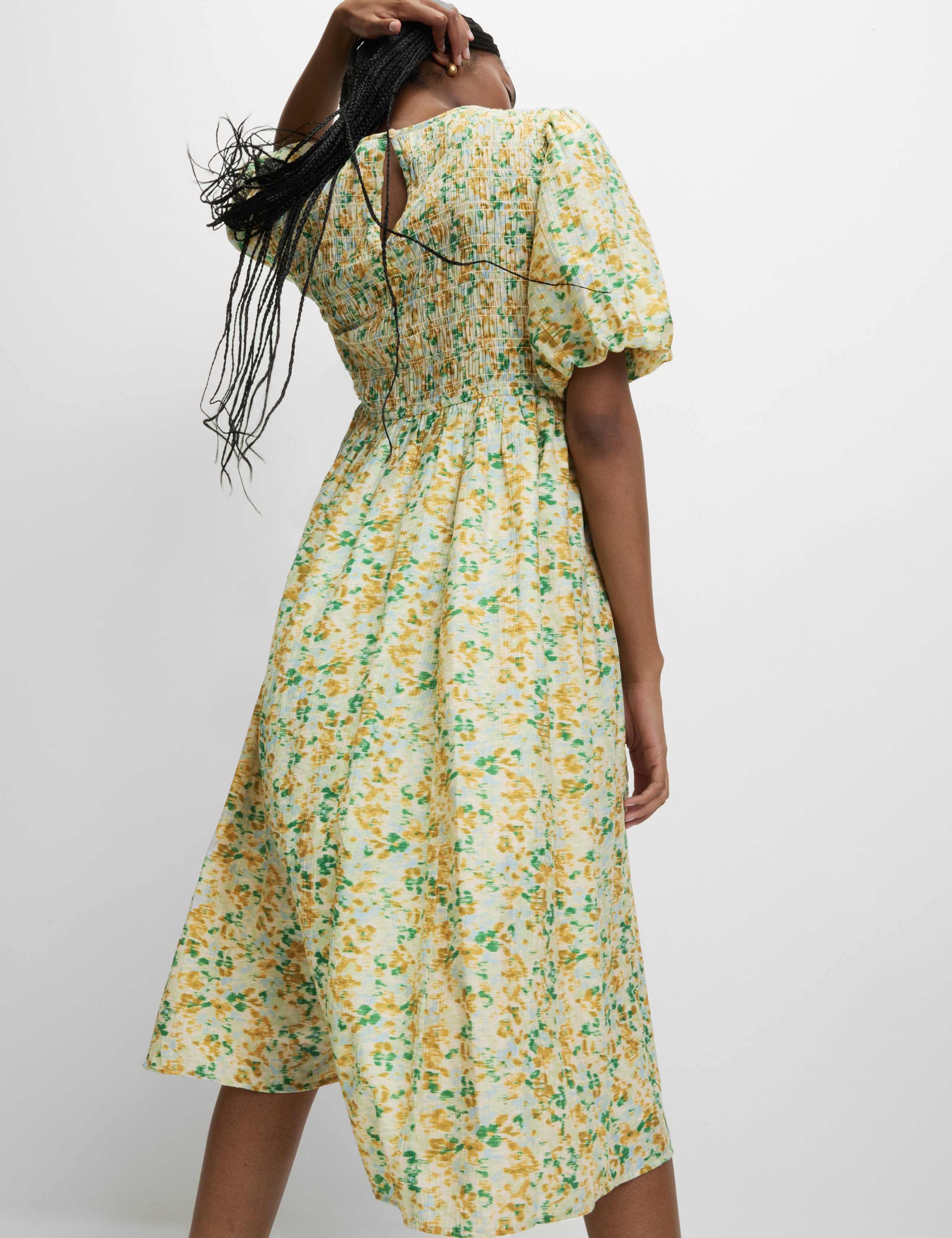 Printed Shirred Midi Waisted Dress 3 of 5