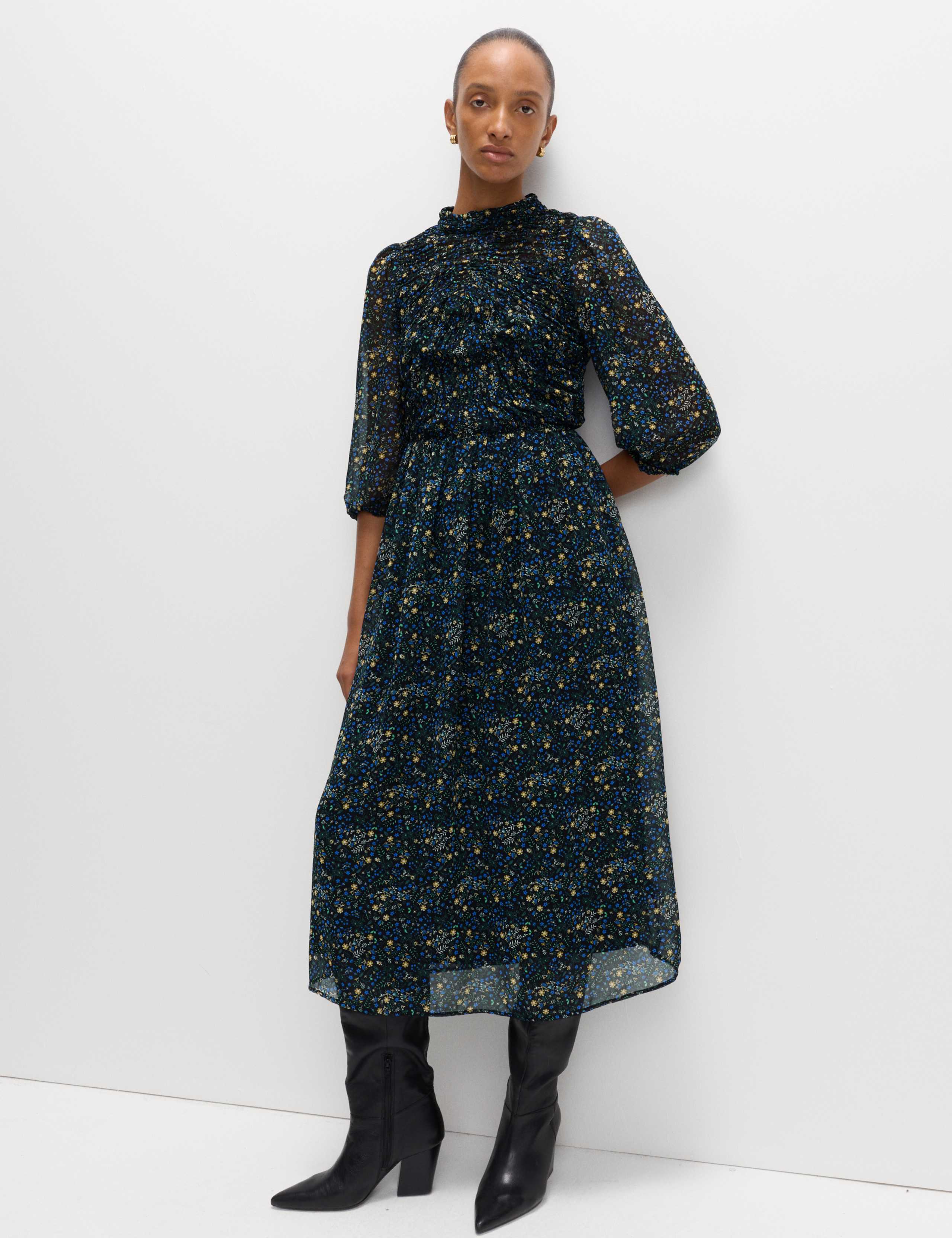 Ditsy Floral Ruched Midaxi Waisted Dress 3 of 6