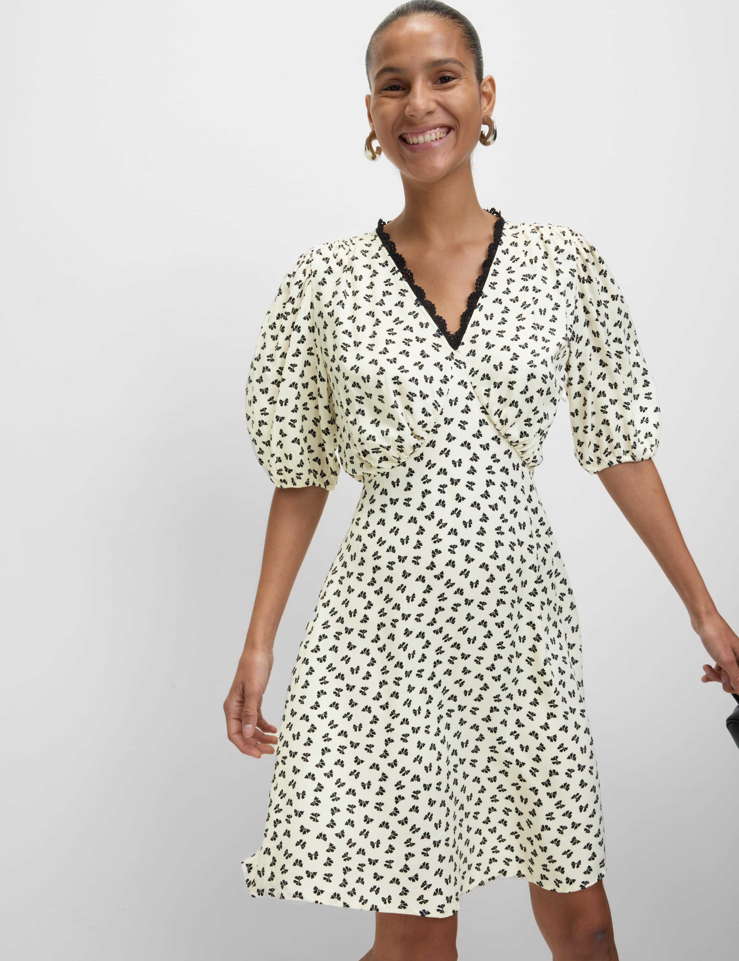Printed V-Neck Tie Waist Mini Tea Dress 5 of 6