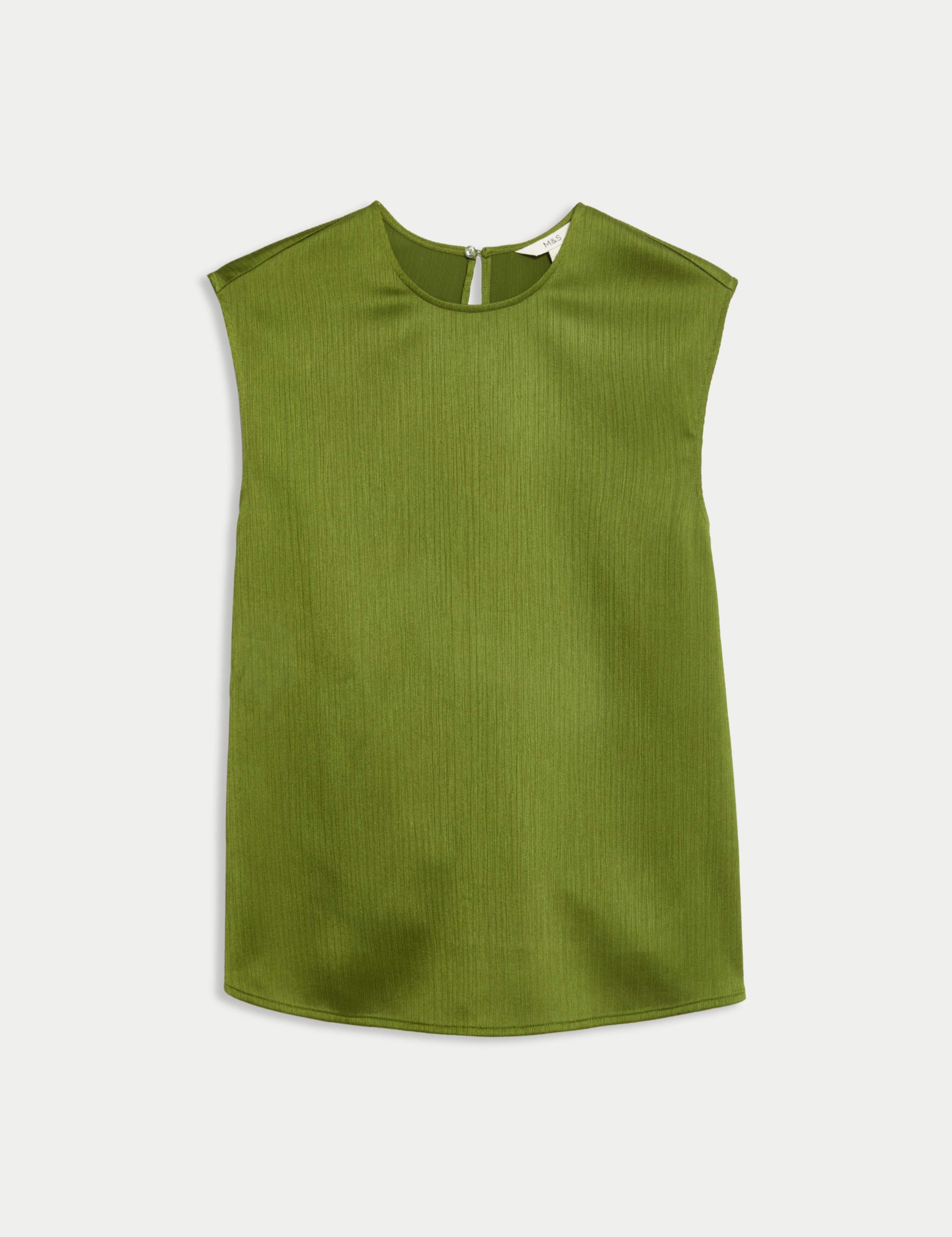 Plisse Round Neck Sleeveless Top 2 of 7