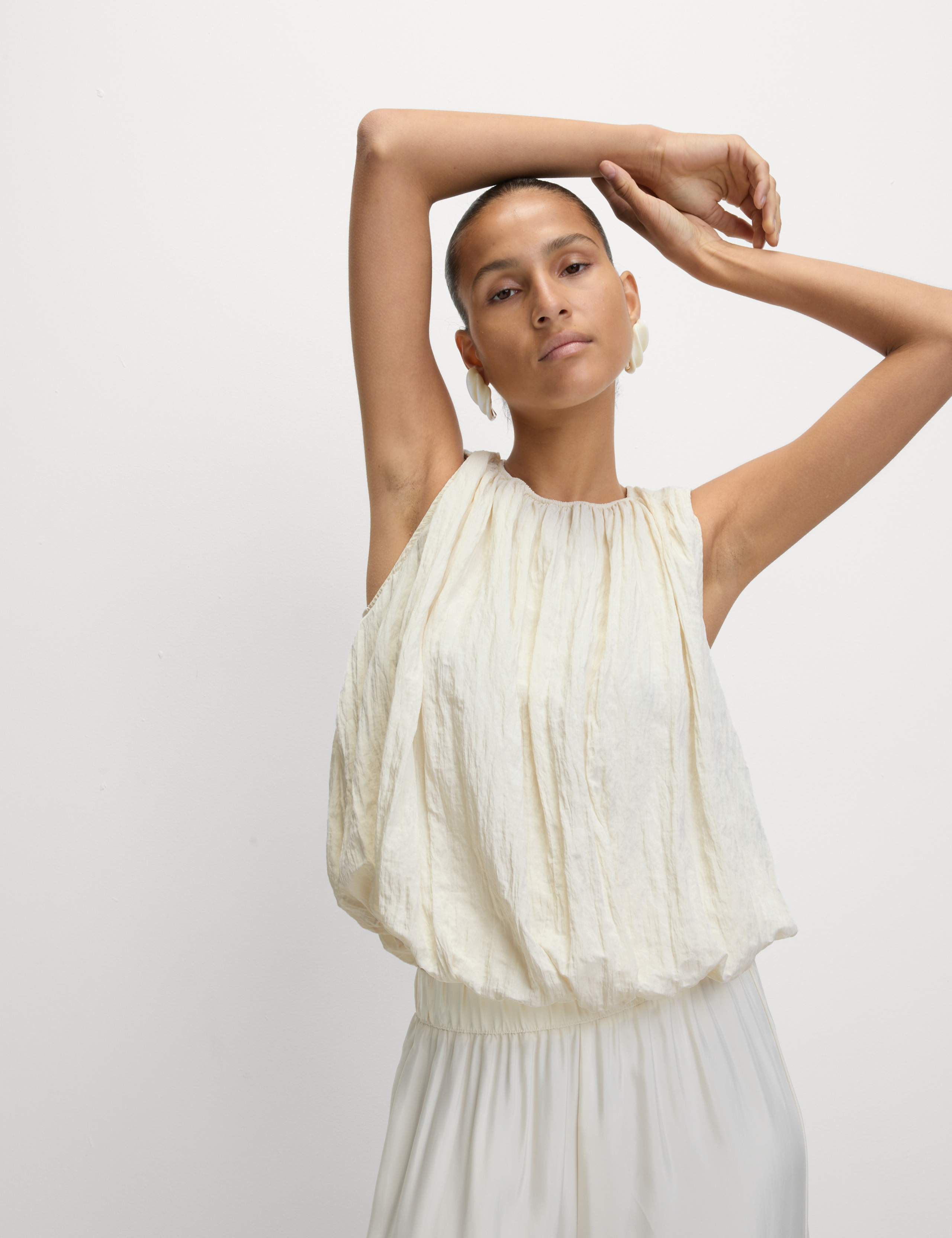 Bubble Hem Crinkle Tank Top 3 of 6