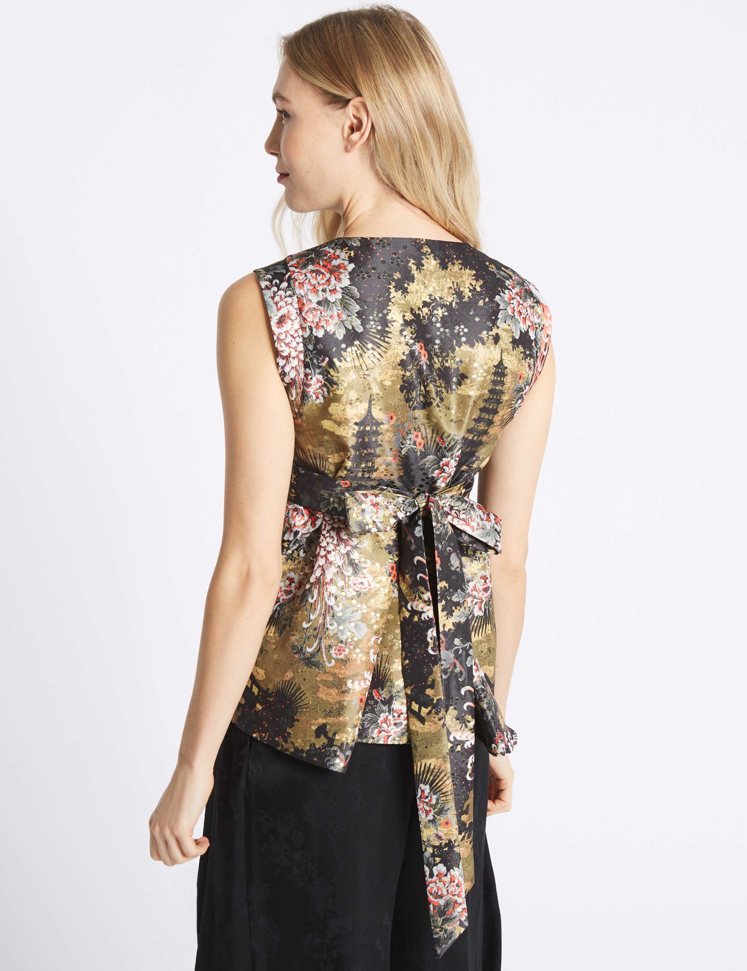 Jacquard Notch Neck Shell Top 4 of 5