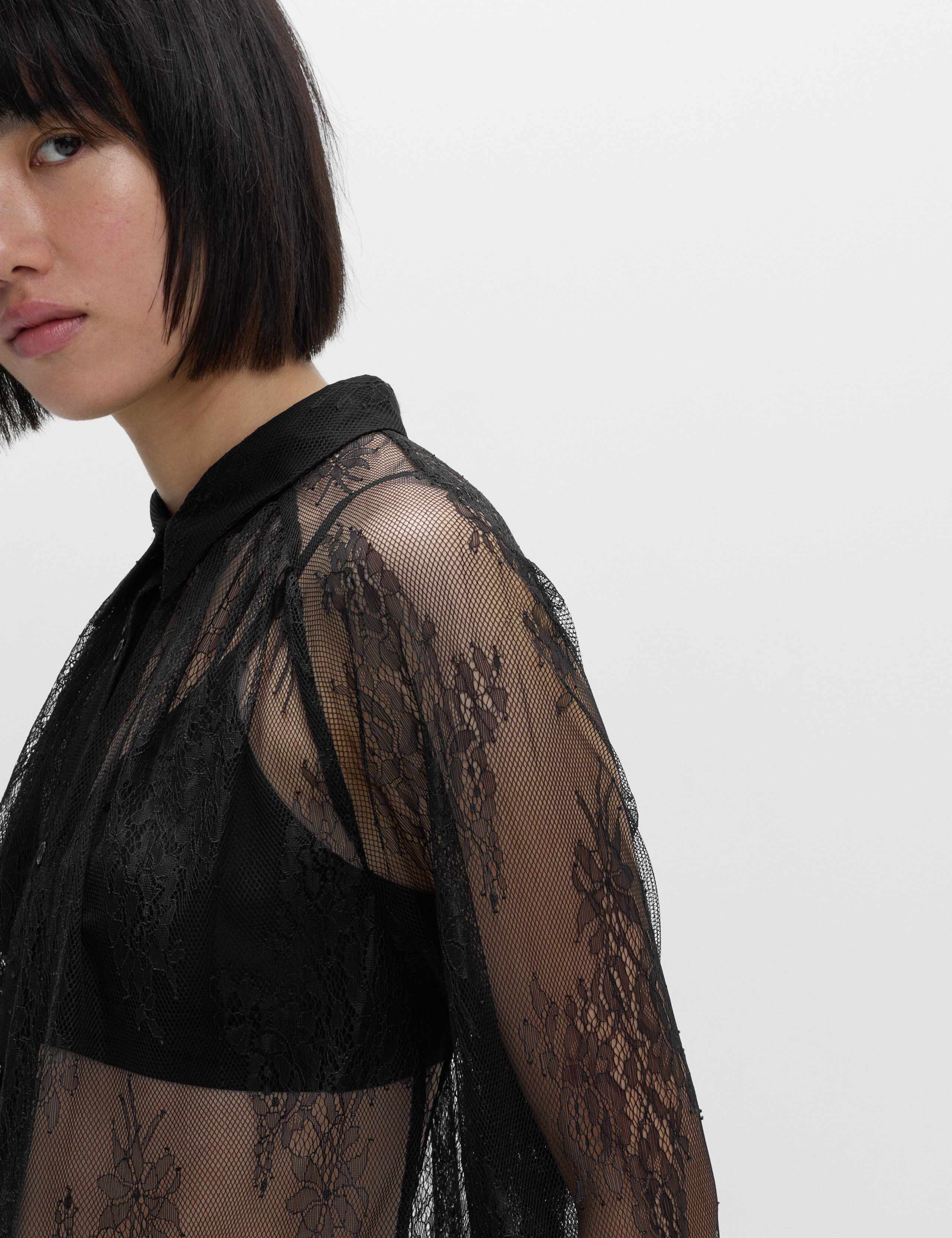 Lace Collared Longline Shirt 3 of 5