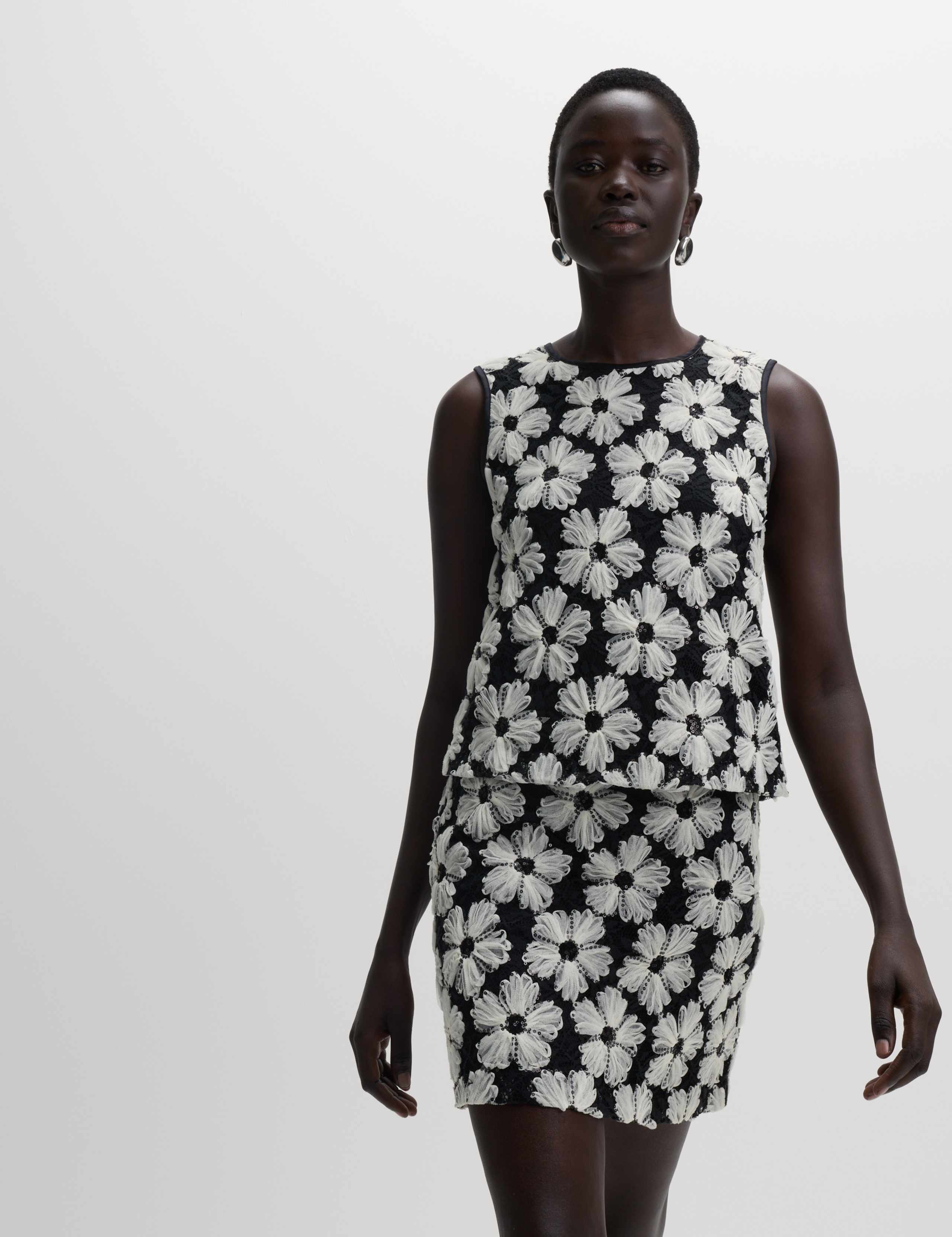 Sequin Embellished Floral Shell Top 7 of 7