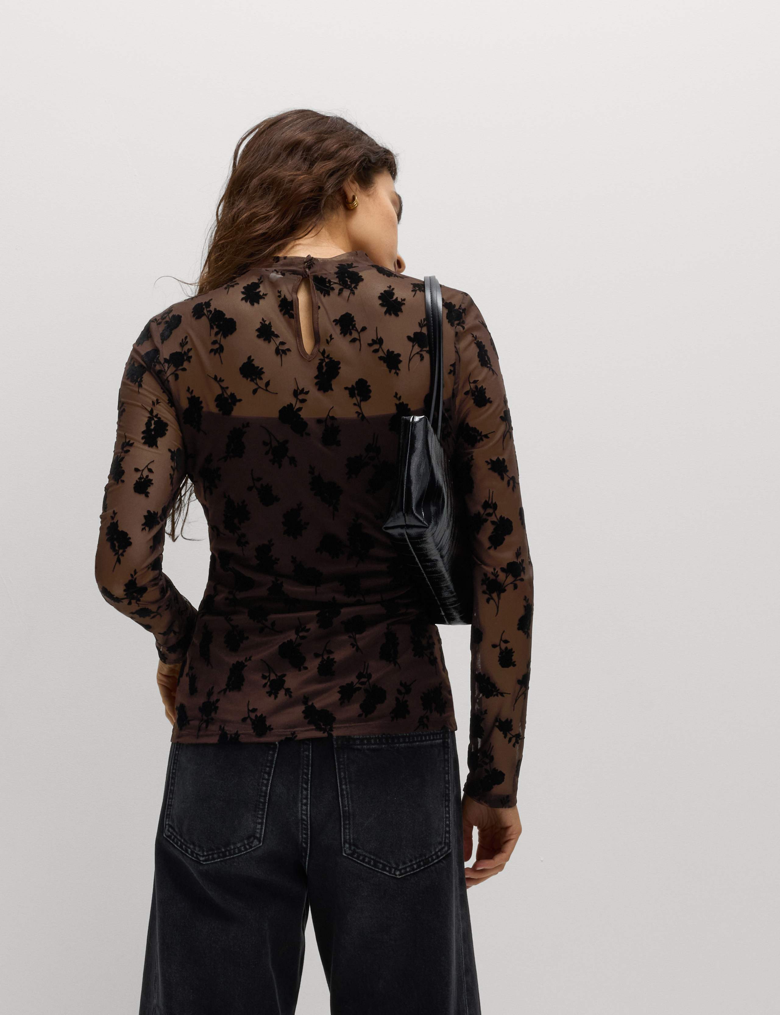 Flock Fitted Mesh Top 5 of 6