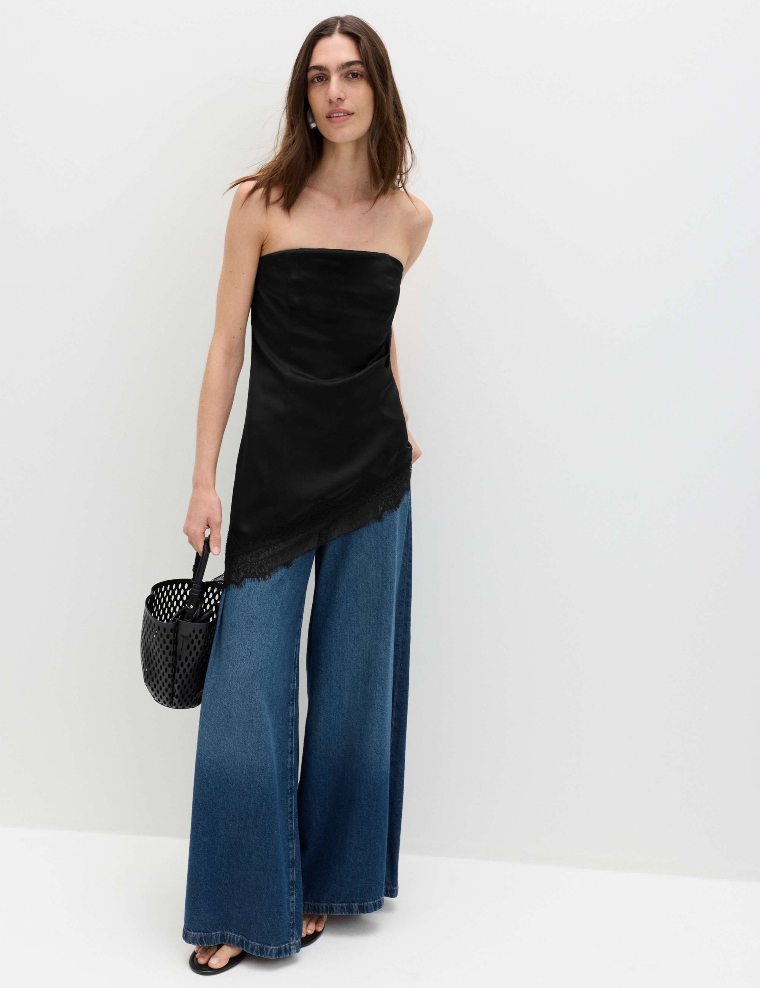 Asymmetric Lace Hem Bandeau Top 3 of 7