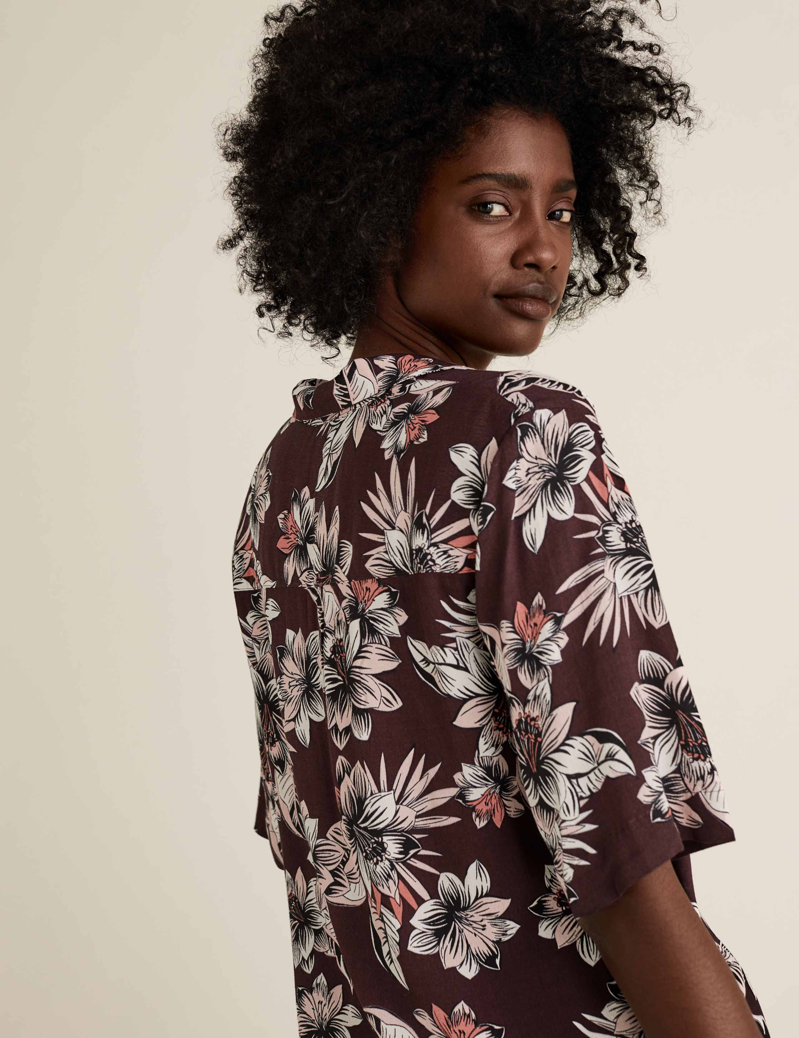 Floral V-Neck Short Sleeve Shirt 5 of 5
