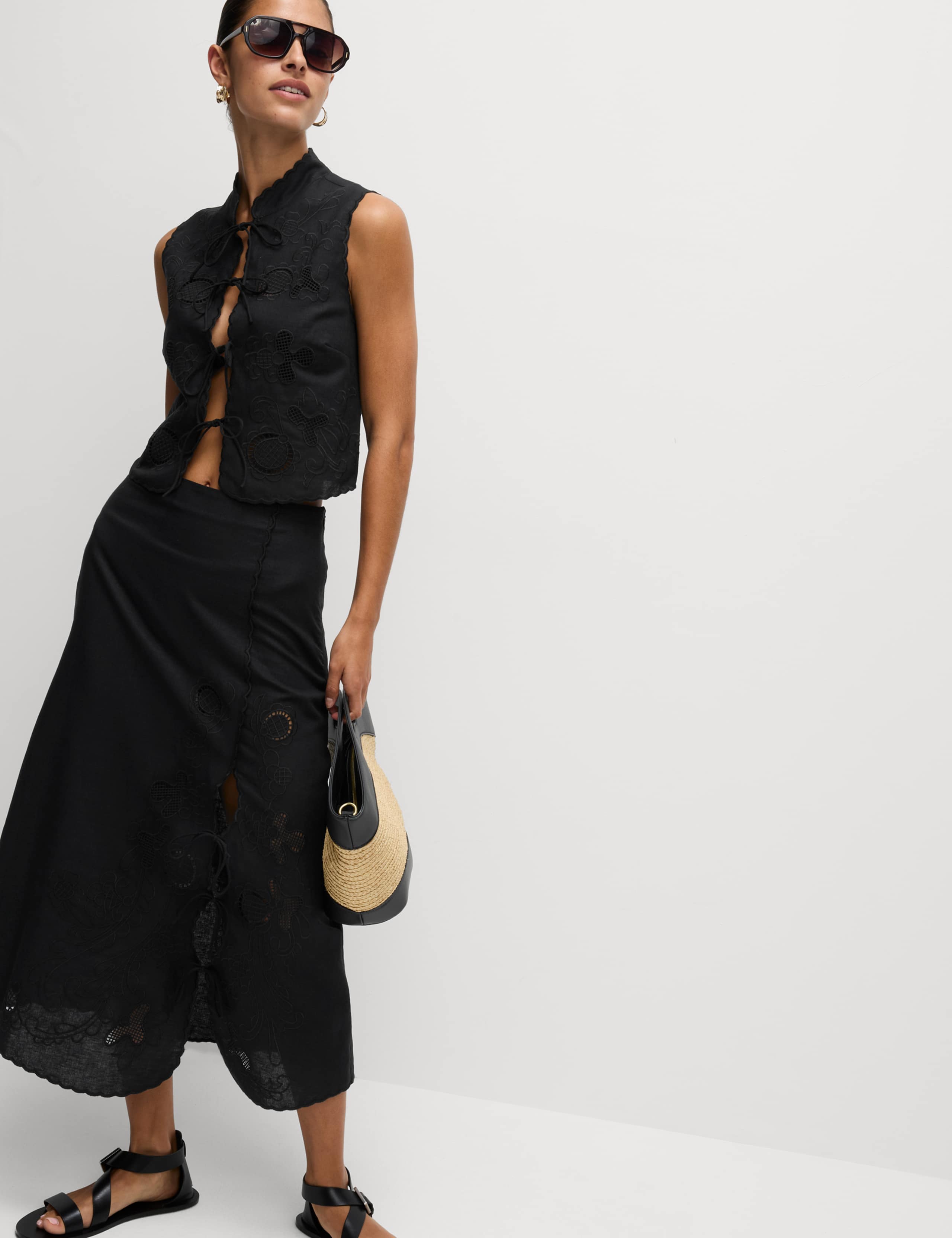 Linen Rich Embroidered Slim Fit Vest 4 of 5