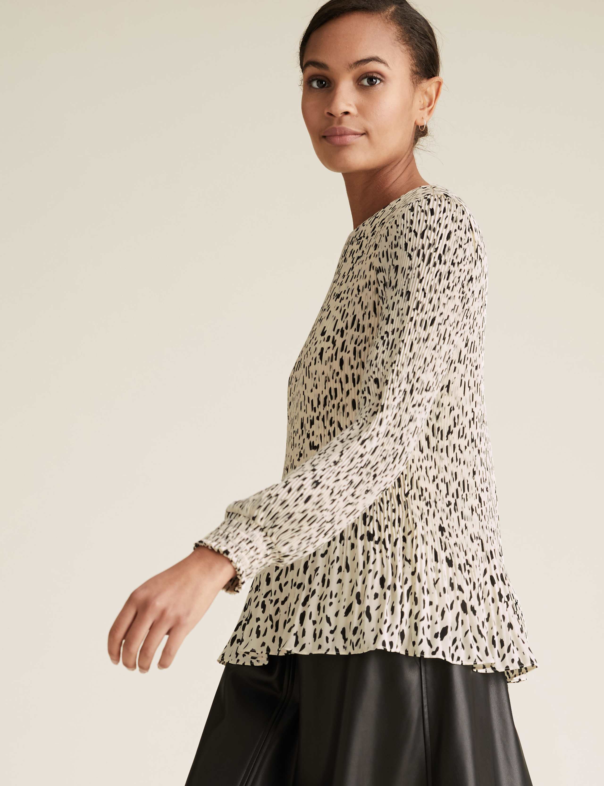 Plisse Printed Long Sleeve Blouse 4 of 5