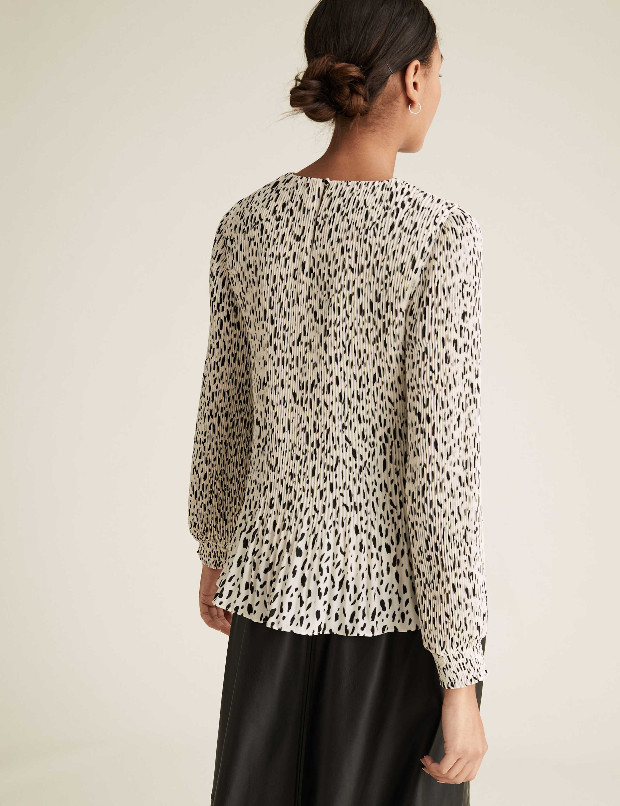 Plisse Printed Long Sleeve Blouse 5 of 5