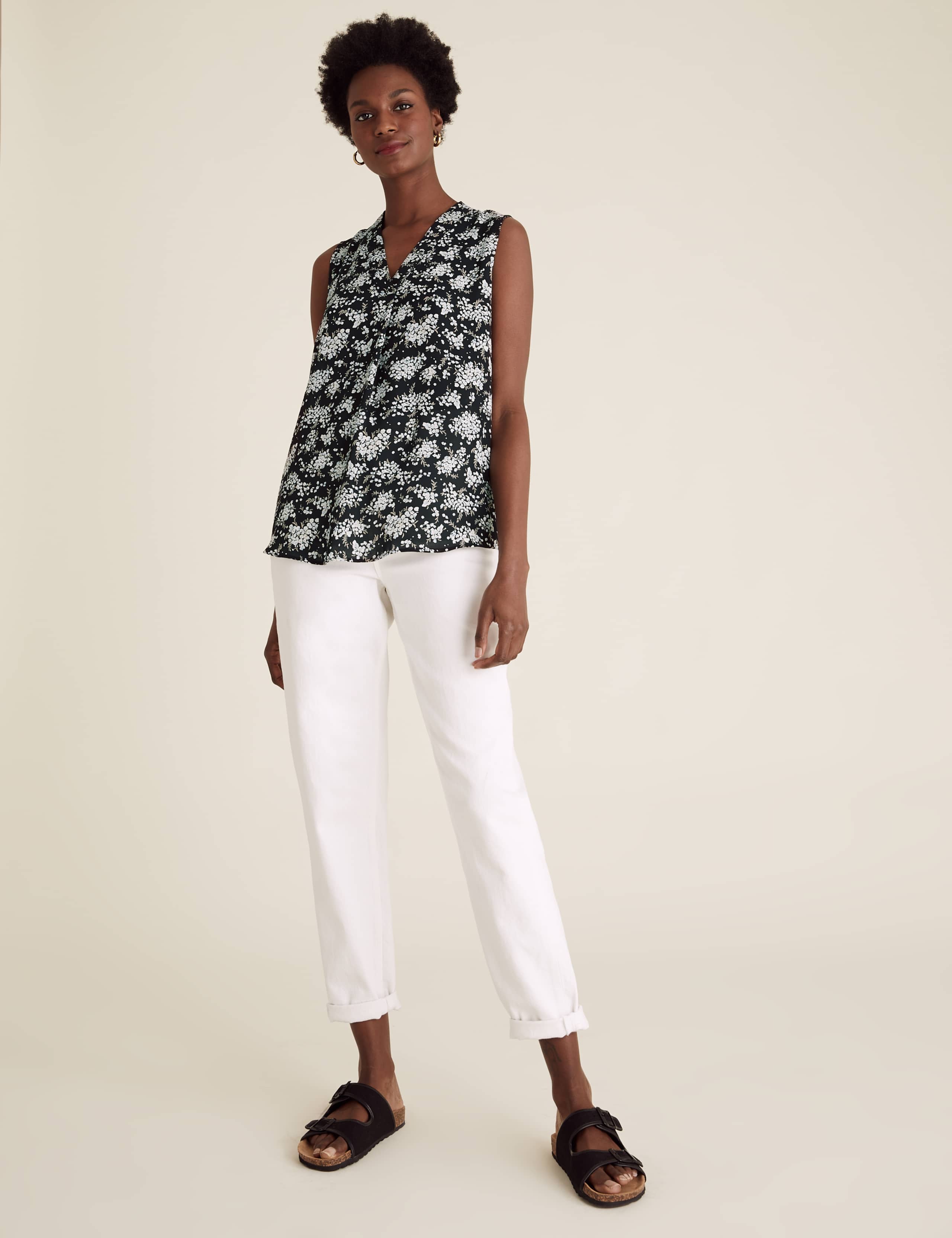 Floral V-Neck Sleeveless Shell Top 3 of 4