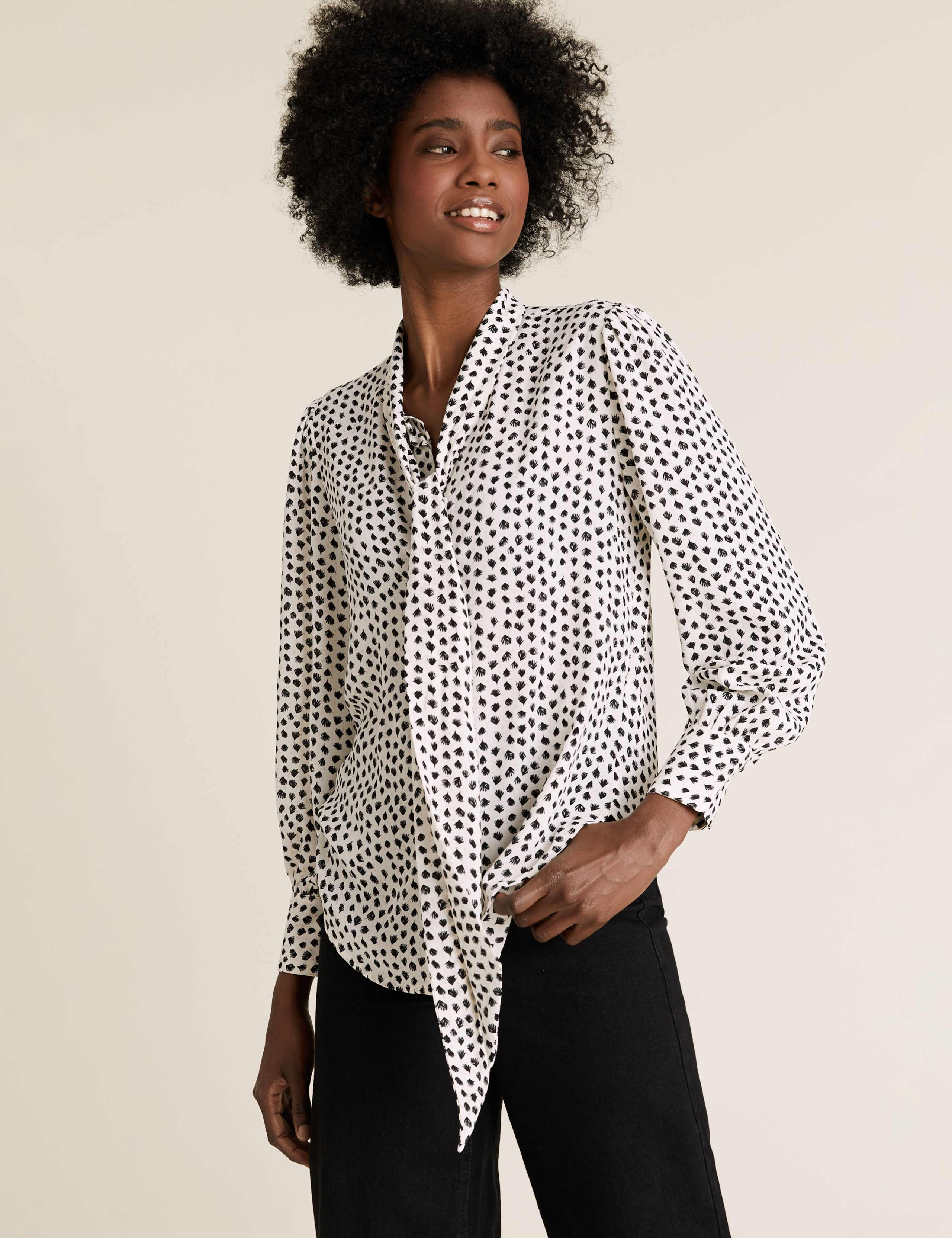 Printed Pussybow Puff Sleeve Blouse 1 of 5