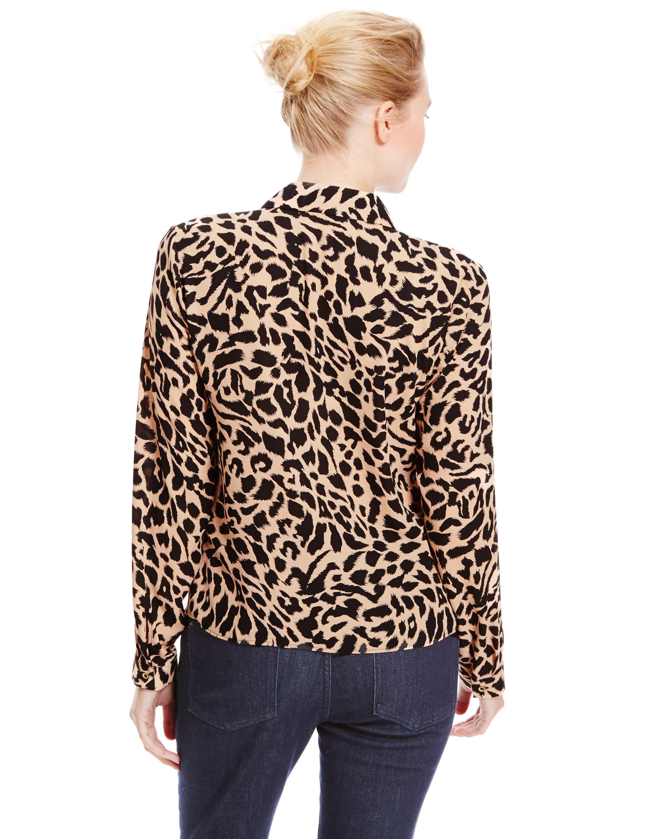 Animal Print Cropped Shirt 4 of 4